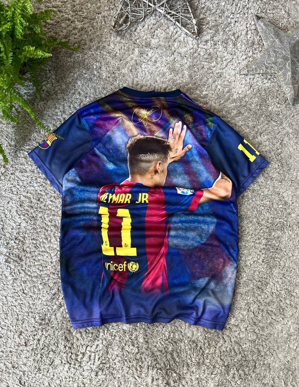 Vintage Barcelona F.C. T-Shirt Neymar Jr 11 Big Logo Rare Y2k Size US M / EU 48-50 / 2 - 4 Thumbnail