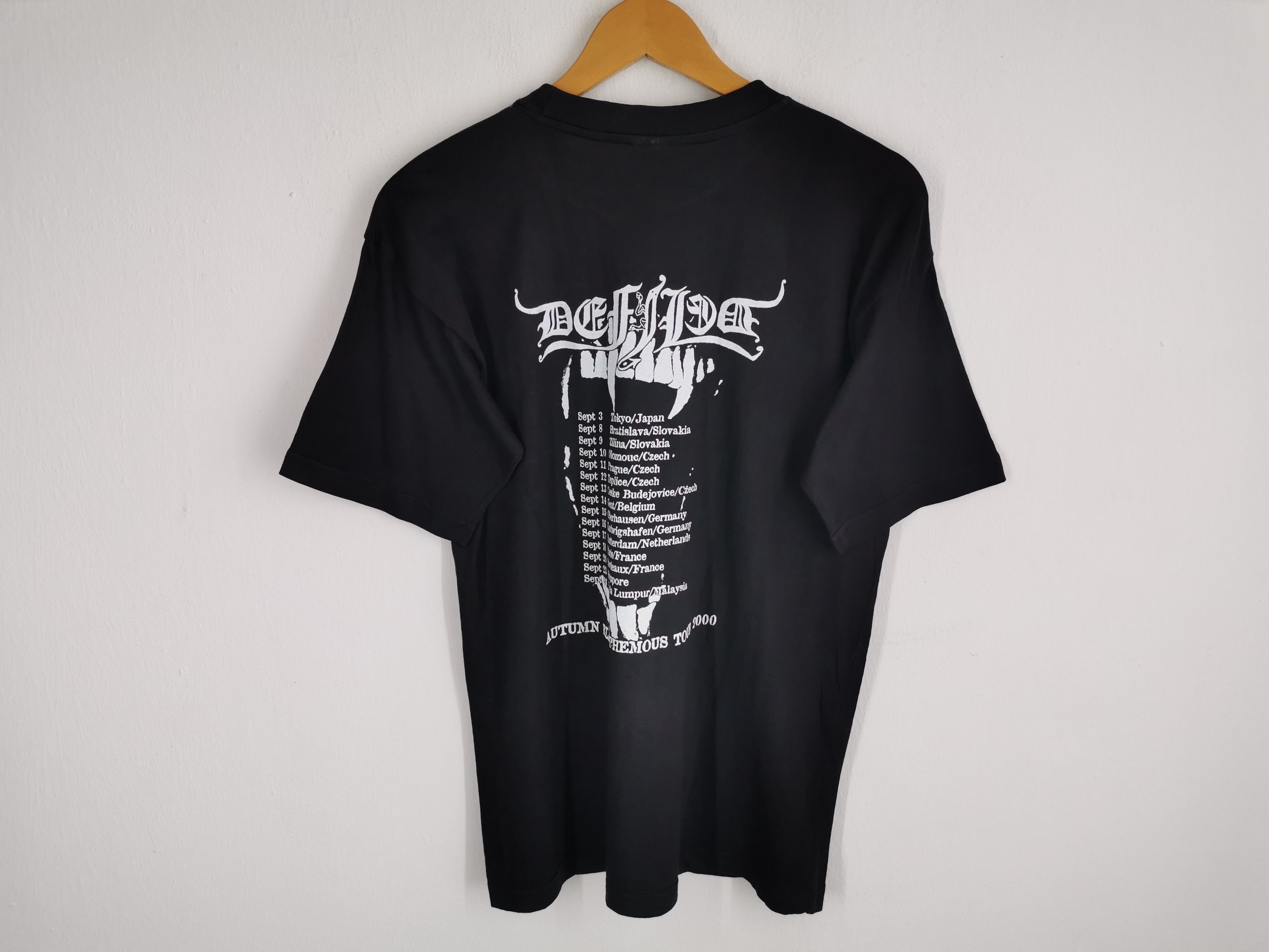Band Tees Vintage Defiled Autumn Blasphemous Tour 2000 Tee Size M Size US M / EU 48-50 / 2 - 2 Thumbnail