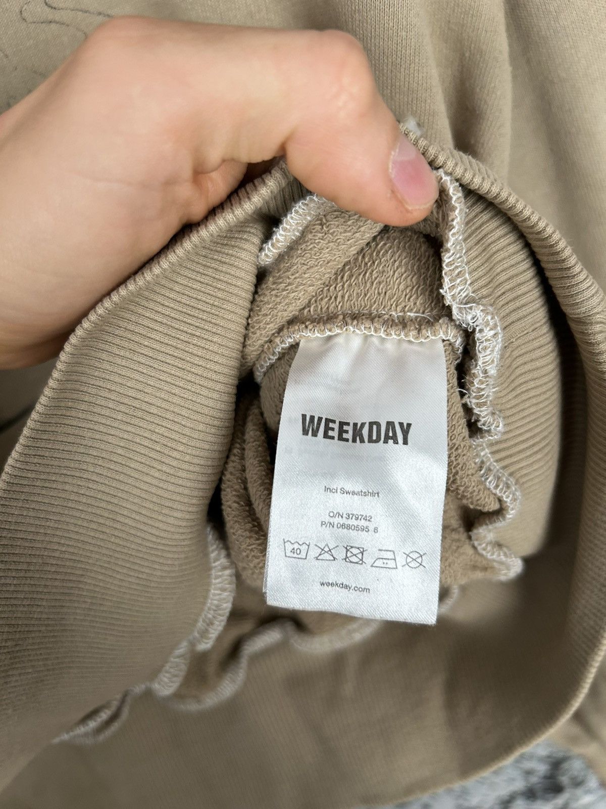 Weekday Weekday Dragon Sweatshirt Crewneck Boxy Baggy Rap Skate Size US M / EU 48-50 / 2 - 6 Thumbnail
