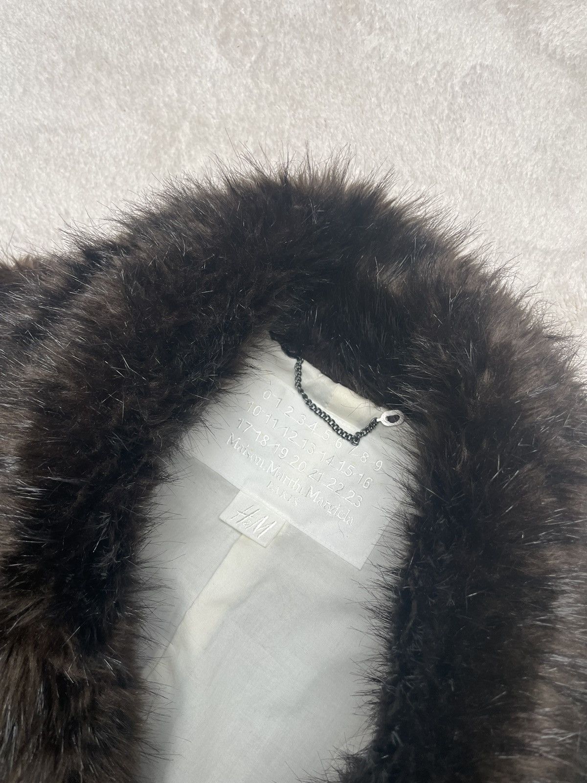 H&M × Maison Margiela Maison Margiela x H&M long faux fur coat Size US L / EU 52-54 / 3 - 3 Thumbnail
