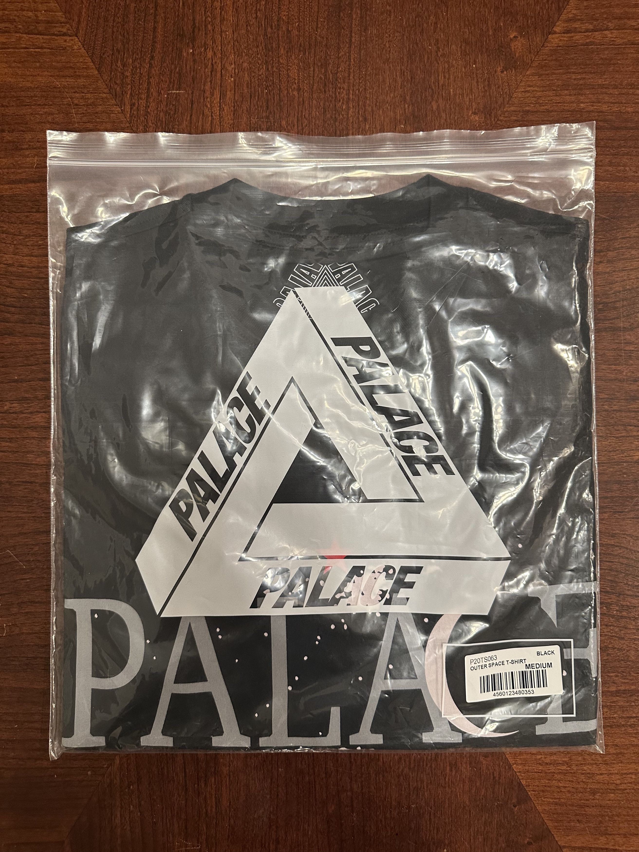 Palace Outer Space T-Shirt Size US M / EU 48-50 / 2 - 3 Thumbnail