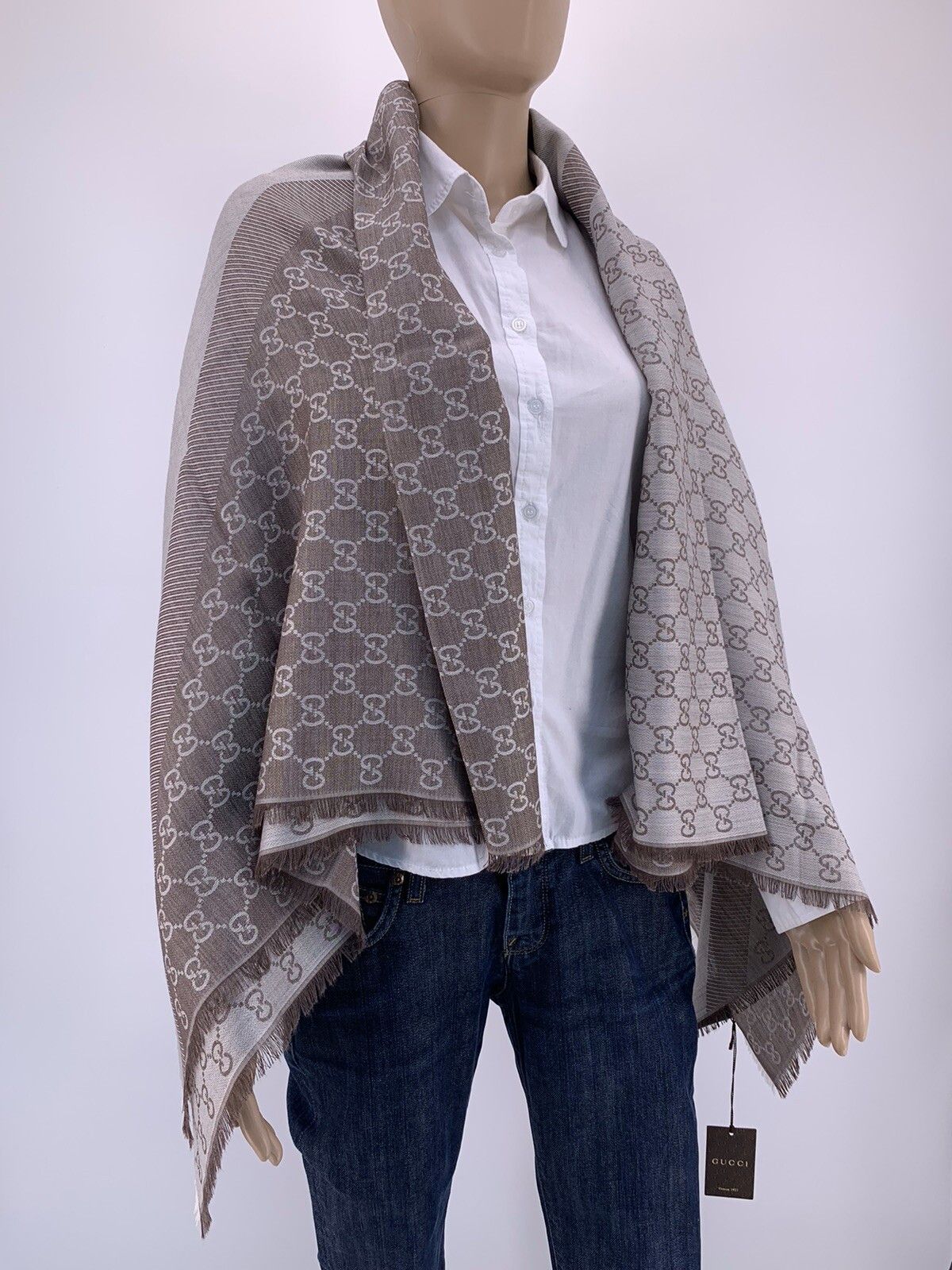 Gucci Size 140x140cm New Gucci Scarves Wool/Silk Size ONE SIZE - 5 Thumbnail