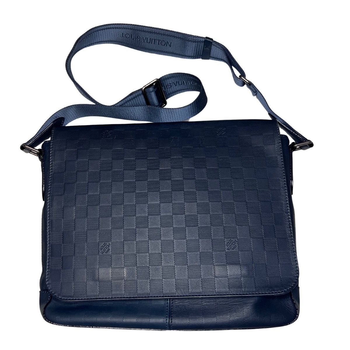Louis Vuitton Louis Vuitton Damier Infini District MM Messenger Bag Cosmos Size ONE SIZE - 1 Thumbnail