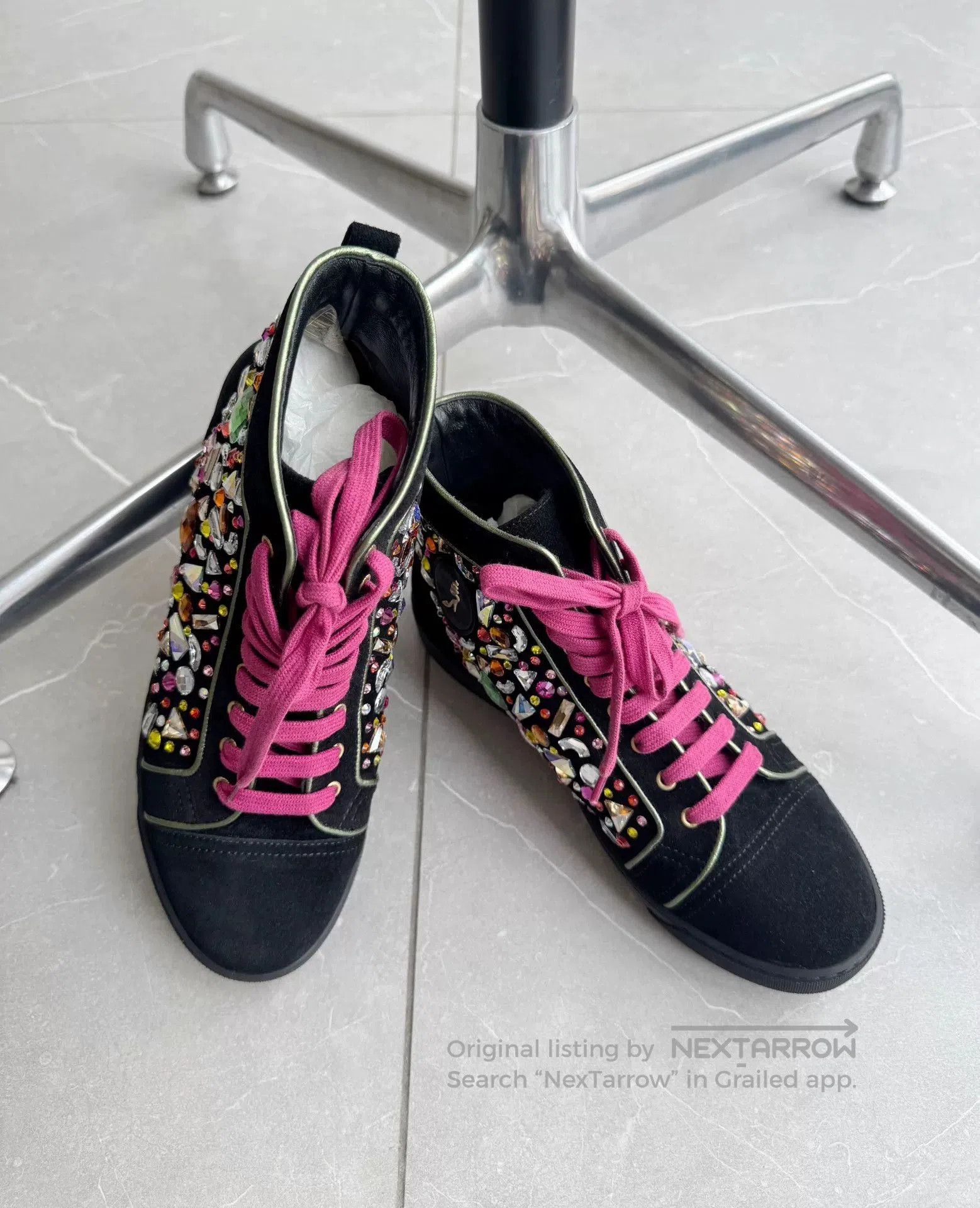 Christian Louboutin Christian Louboutin Diamond Rivet High-Top. Size US 5 / IT 35 - 1 Thumbnail