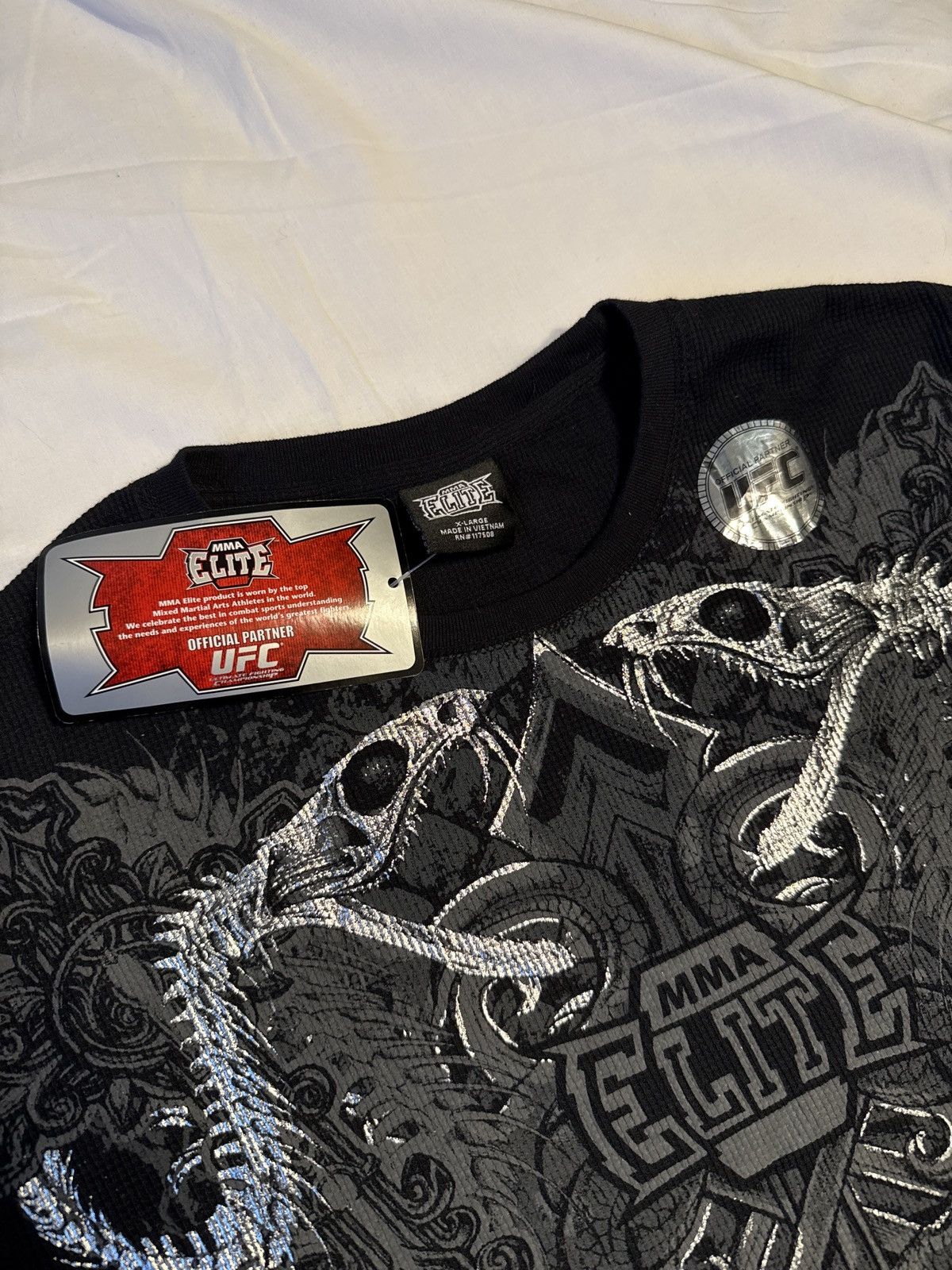 Affliction Vintage Y2K MMA Elite Black Skeleton Snake Thermal Shirt Size US XL / EU 56 / 4 - 2 Thumbnail