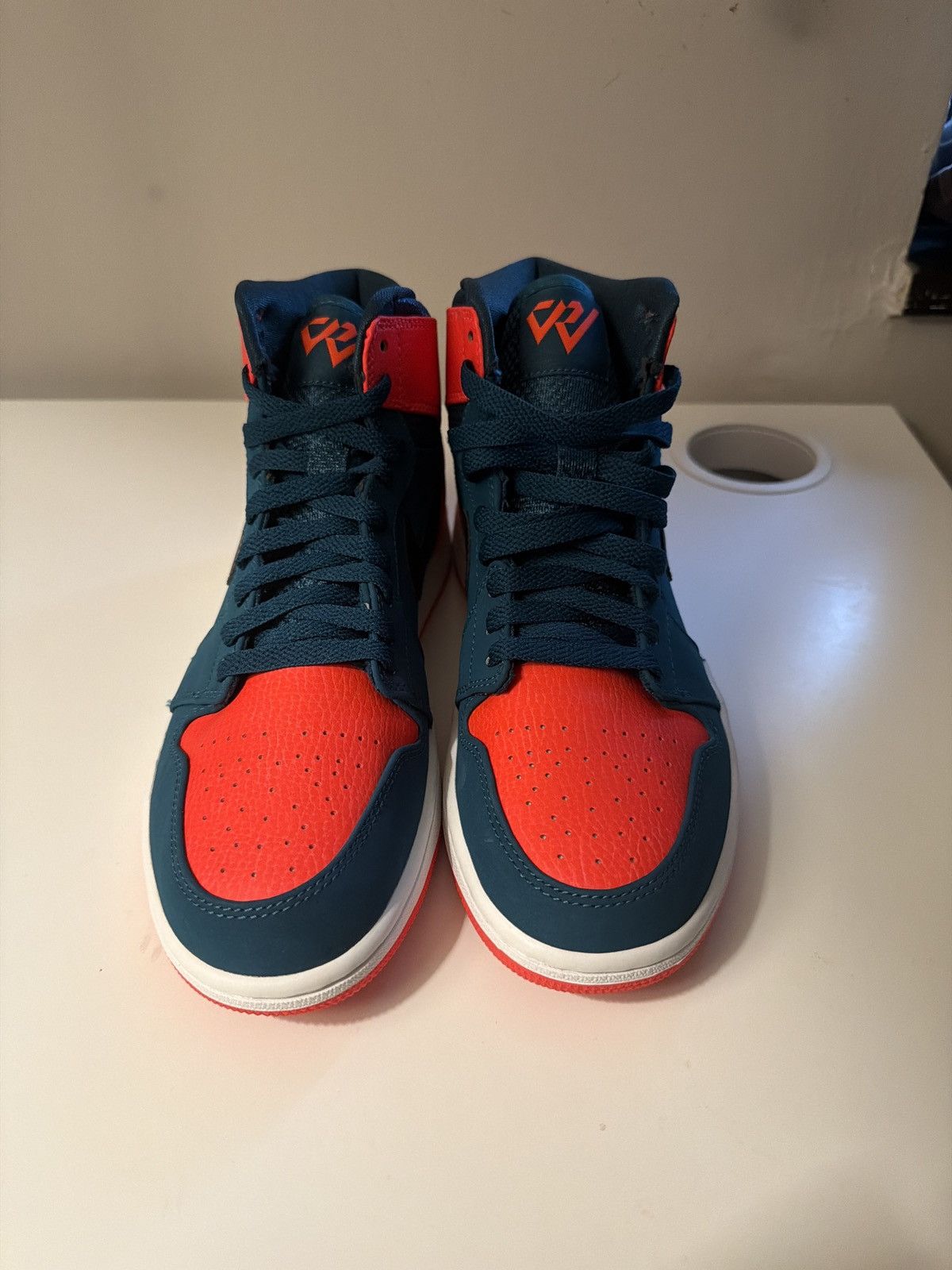 Nike AIR JORDAN 1 RETRO RUSSELL WESTBROOK SZ 8 Size US 8 / EU 41 - 3 Thumbnail