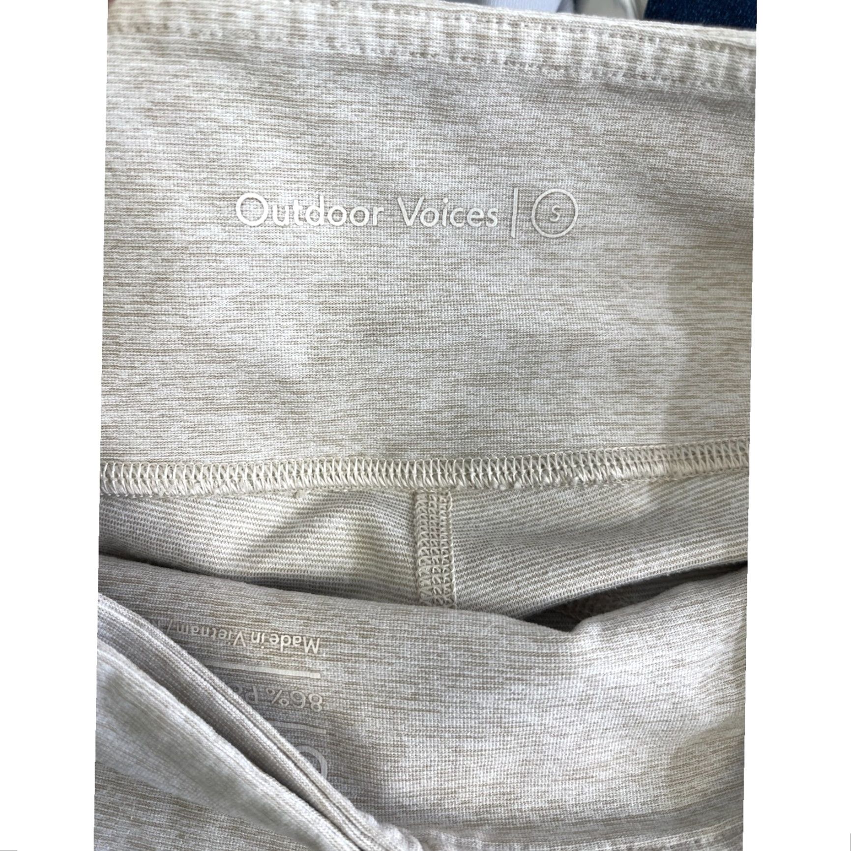 Outdoor Voices Outdoor Voices Womens Small Yoga Pant Legging Crop Capri Cream Beige Size 28" / US 6 / IT 42 - 7 Thumbnail