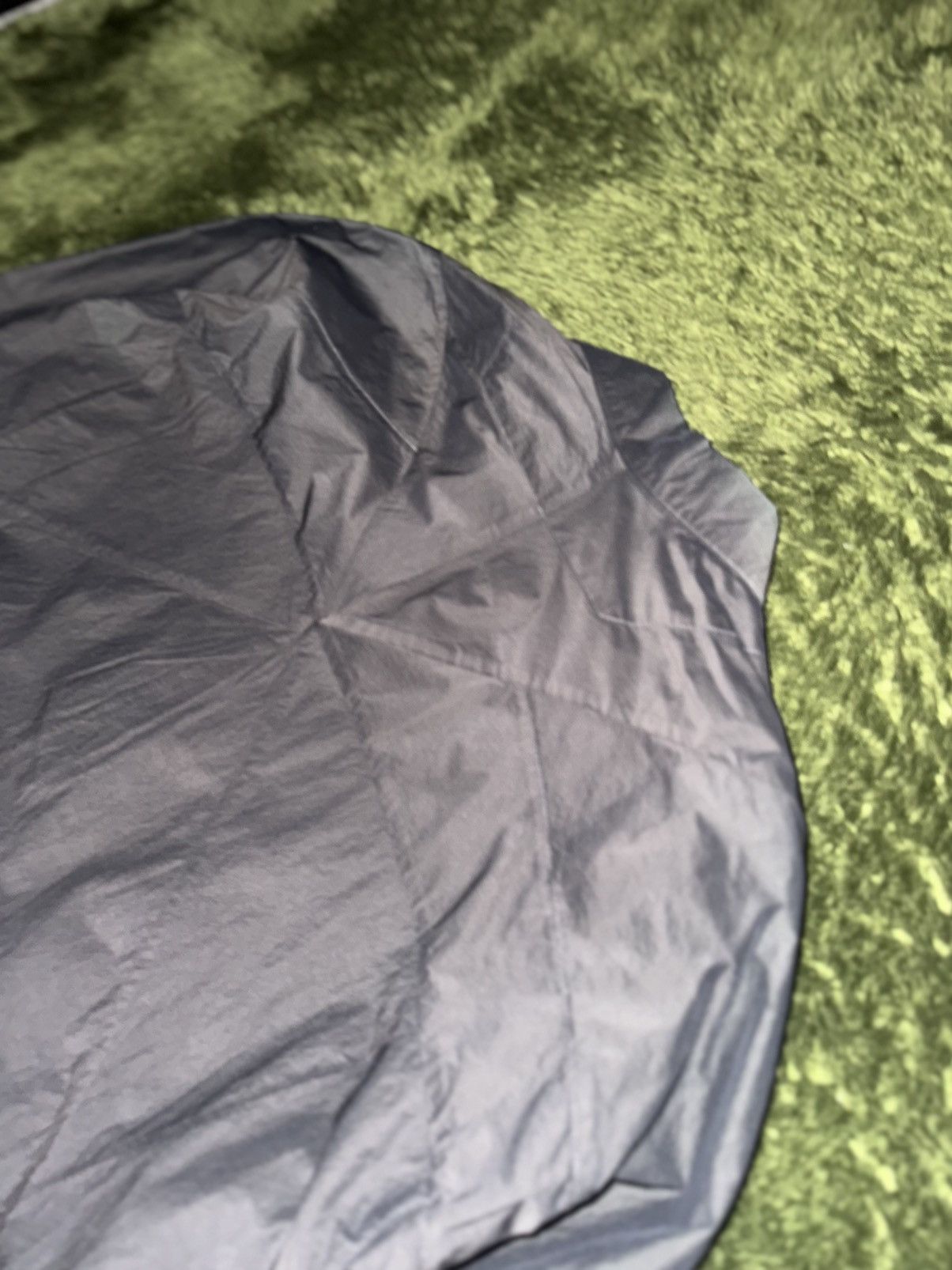 Japanese Brand [XL] Cost per Kilo Gathered Nylon Dart-Detail Shirt Charcoal Size US XL / EU 56 / 4 - 8 Thumbnail