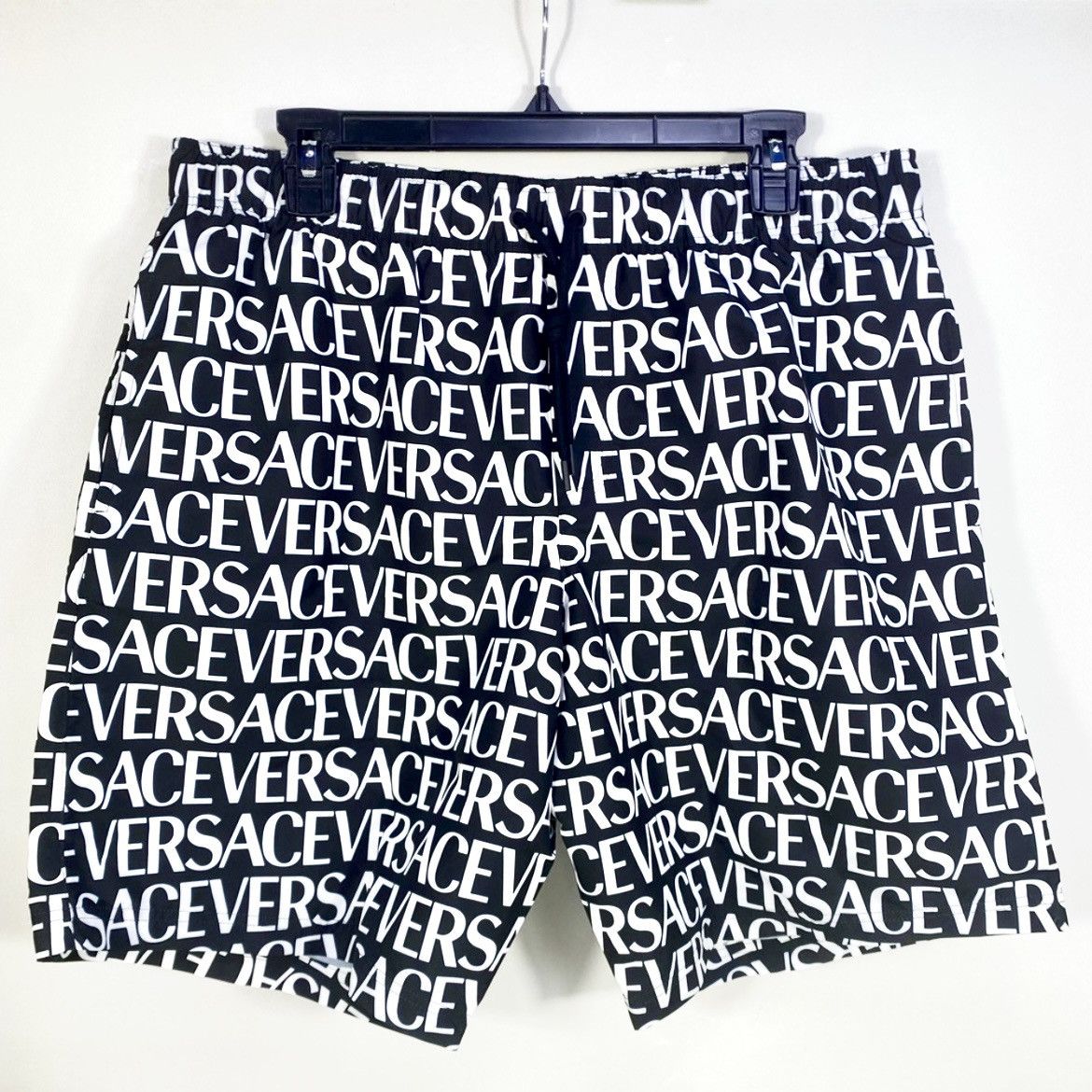 Versace Versace Logo Printed Drawstring Swim Shorts Trunks Black IT6 Size US 36 / EU 52 - 3 Thumbnail