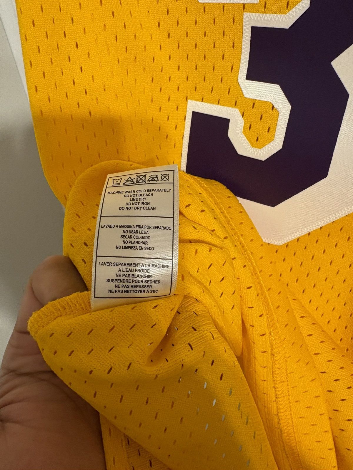 Mitchell & Ness 96-97 Mitchell & Ness Lakers SHAQ HWC Swingman Jersey Size US M / EU 48-50 / 2 - 6 Thumbnail
