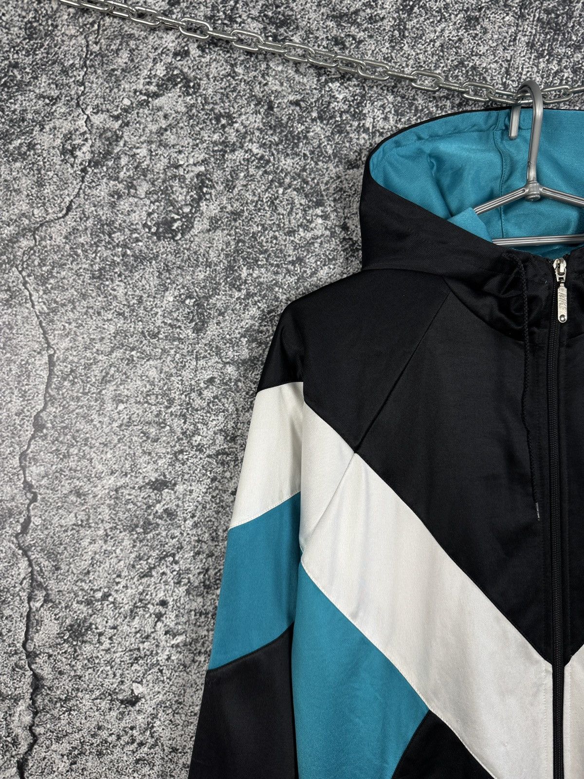 Nike Vintage 90s Nike USA Zip Up Hoodie Beaverton Oregon Size M Size US M / EU 48-50 / 2 - 4 Thumbnail