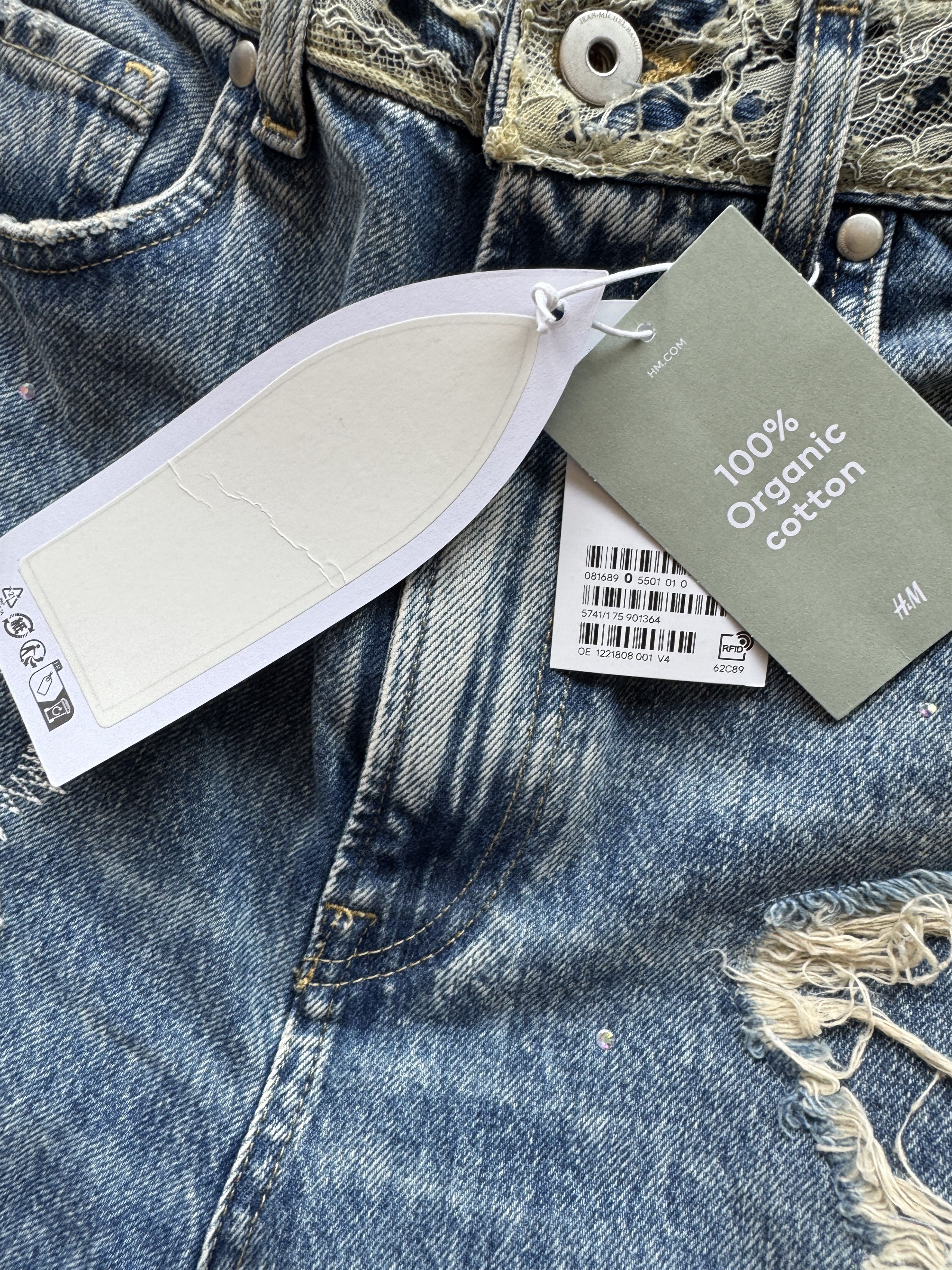 H&M × Jean-Michel Basquiat × Who Decides War Distressed rhinestone graphic jeans Size US 30 / EU 46 - 10 Thumbnail