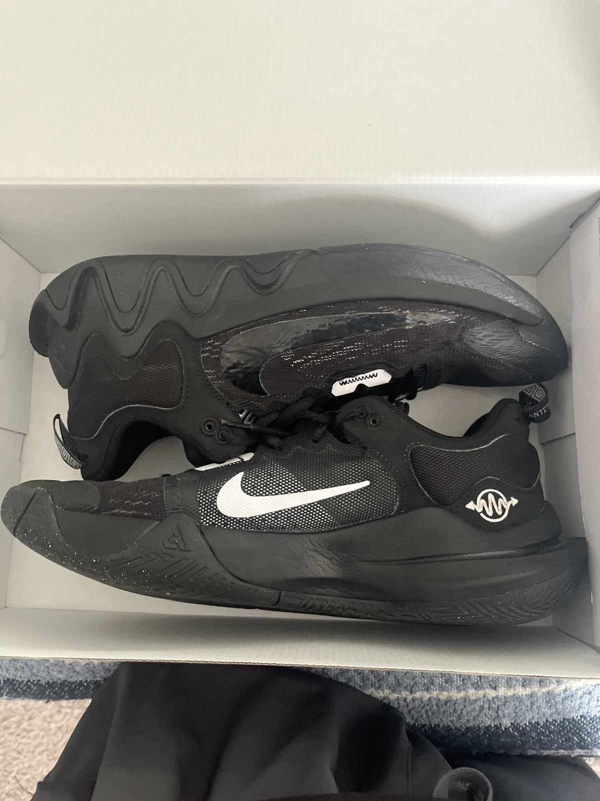 image of Nike Pg 5 Shoes in Black, Men's (Size 11)