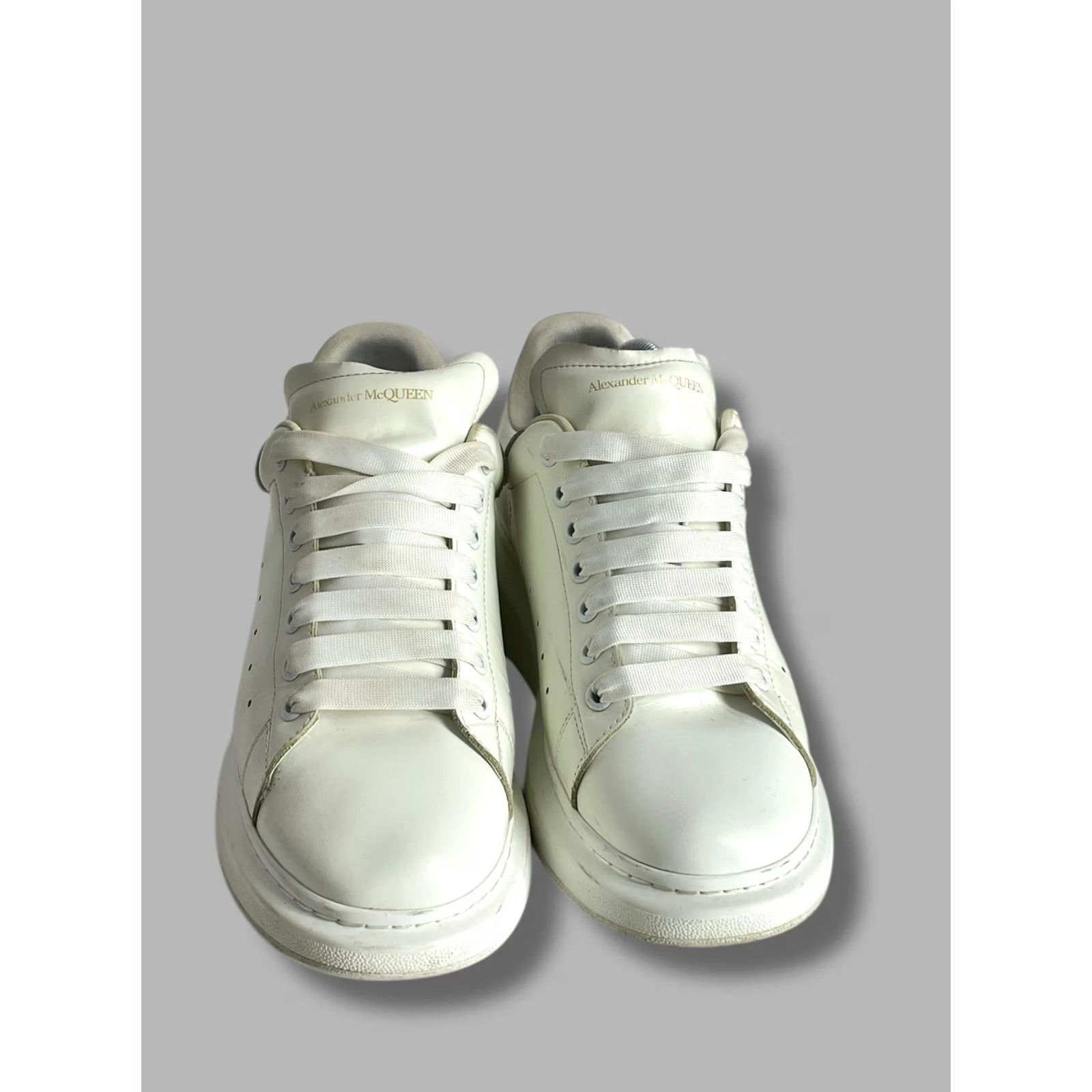 Alexander McQueen Alexander McQueen Men’s Oversized Sneakers Shoes White Leather Casual US 11.5 Mens Size US 11 / EU 44 - 3 Thumbnail