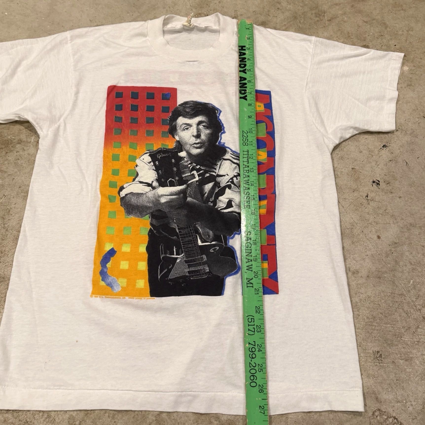 Vintage VINTAGE Paul McCartney World Tour White T-shirt Sz L 80s 90s Band Music Mens Size US L / EU 52-54 / 3 - 6 Thumbnail