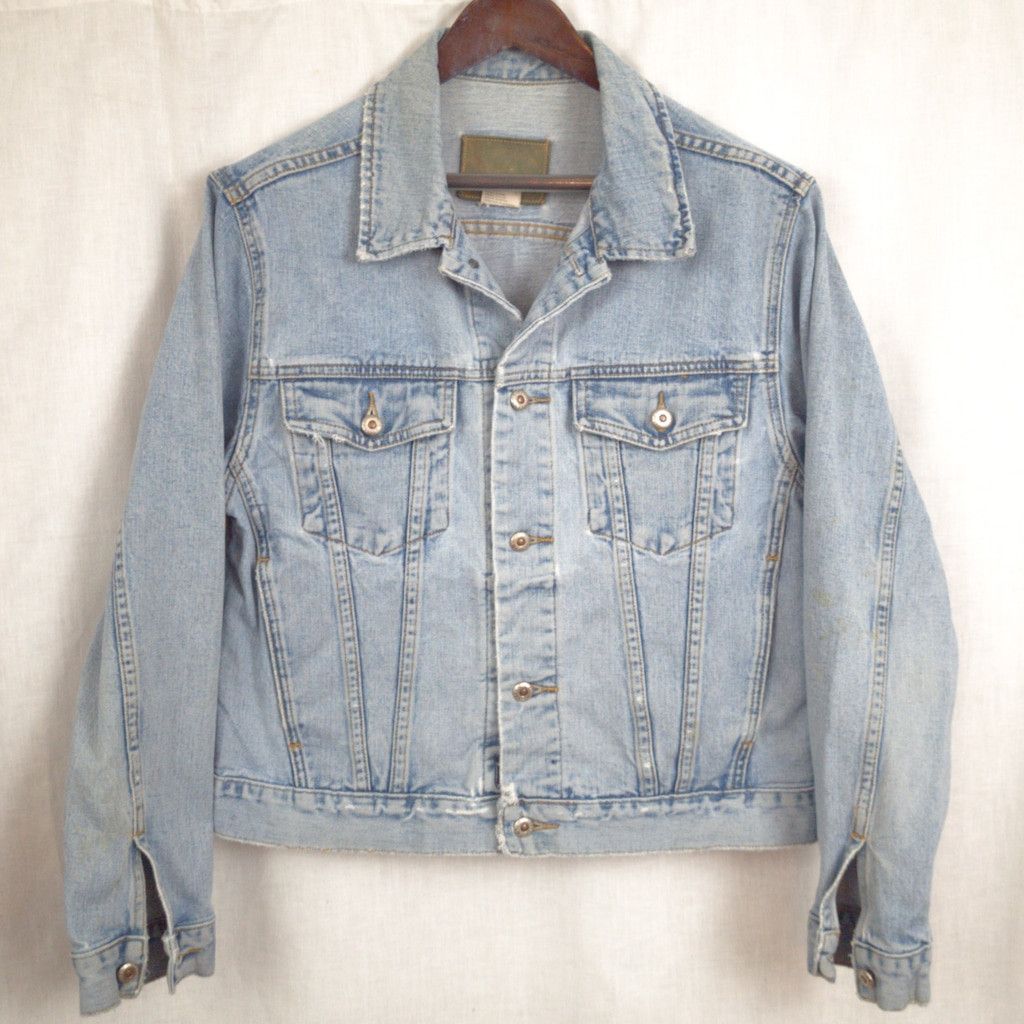 Gap × Vintage Vintage Wonderfully Distressed Gap Light Wash Denim Jacket M Size US M / EU 48-50 / 2 - 1 Thumbnail