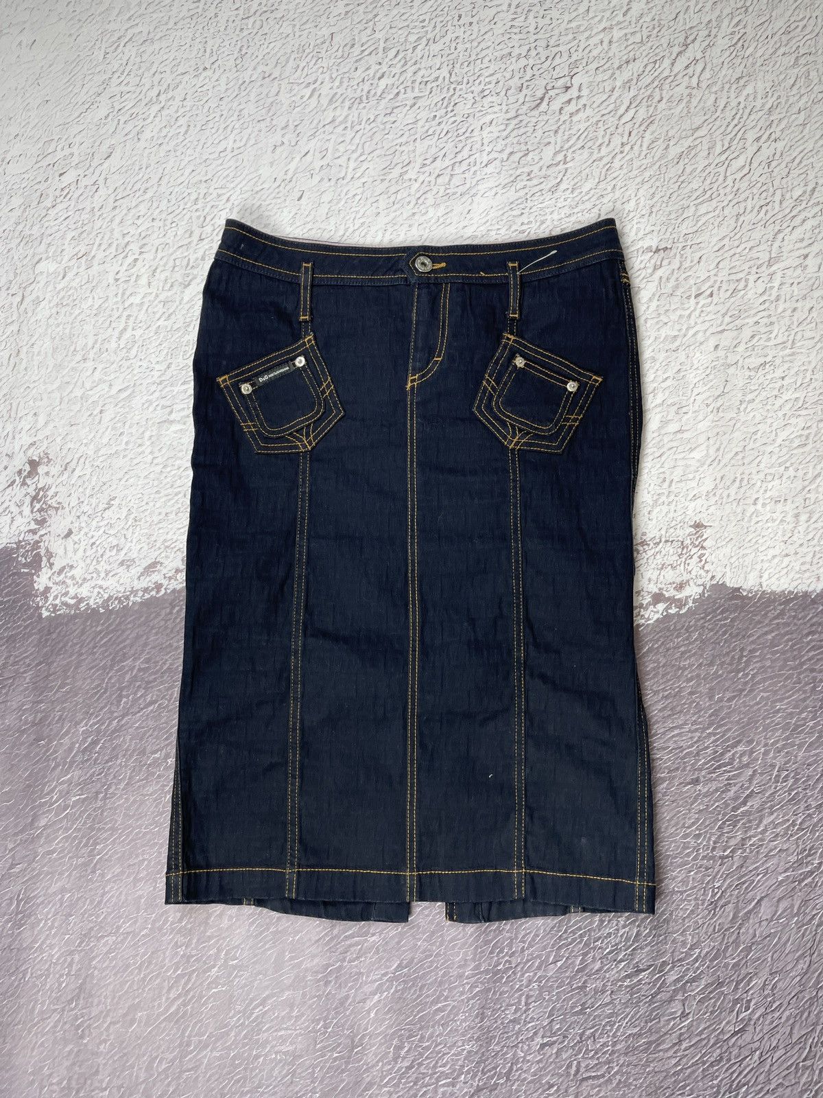 Dolce & Gabbana Dolce & Gabbana new vintage monogram midi denim skirt Size 28" / US 6 / IT 42 - 3 Thumbnail