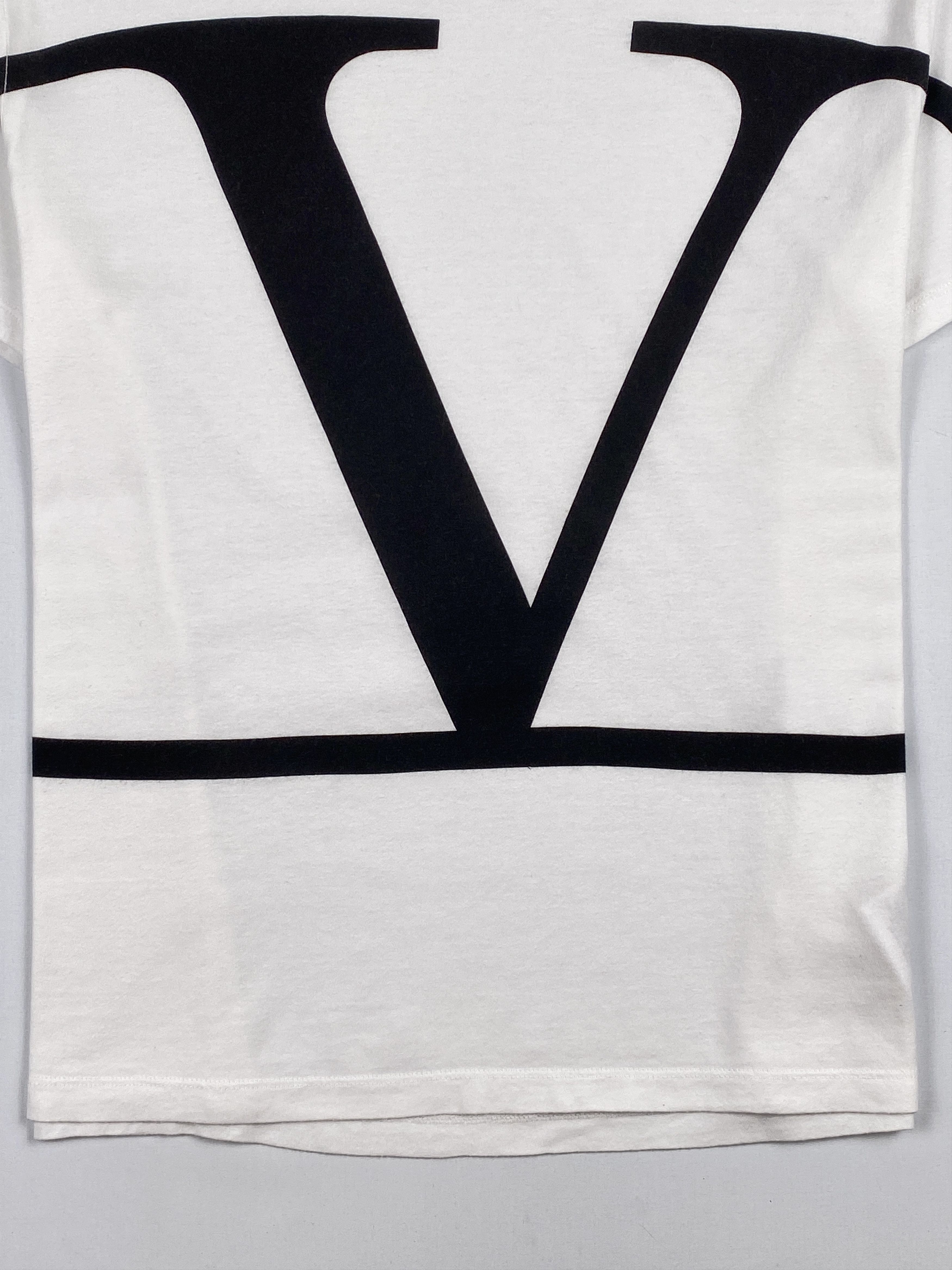 Valentino V Logo T-Shirt Size US L / EU 52-54 / 3 - 4 Thumbnail