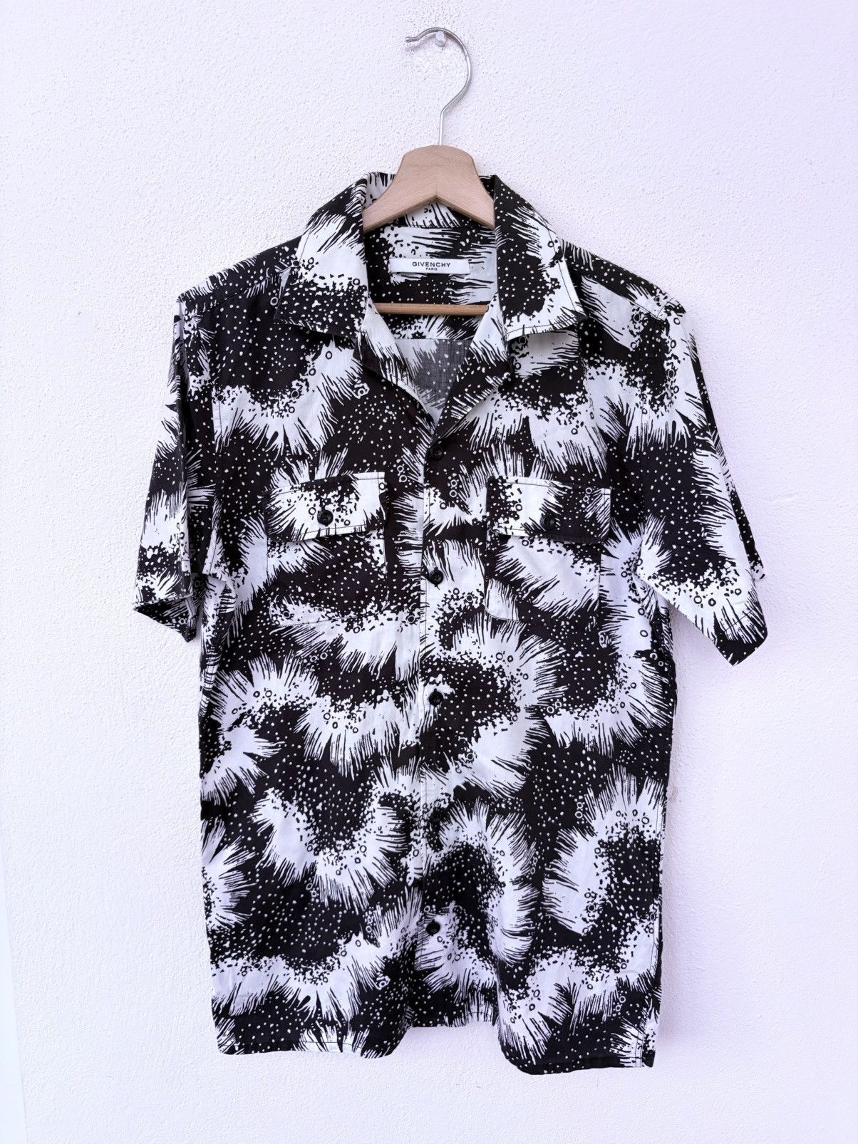 Givenchy Givenchy Urchin Print Vacation Shirt Size US M / EU 48-50 / 2 - 2 Thumbnail