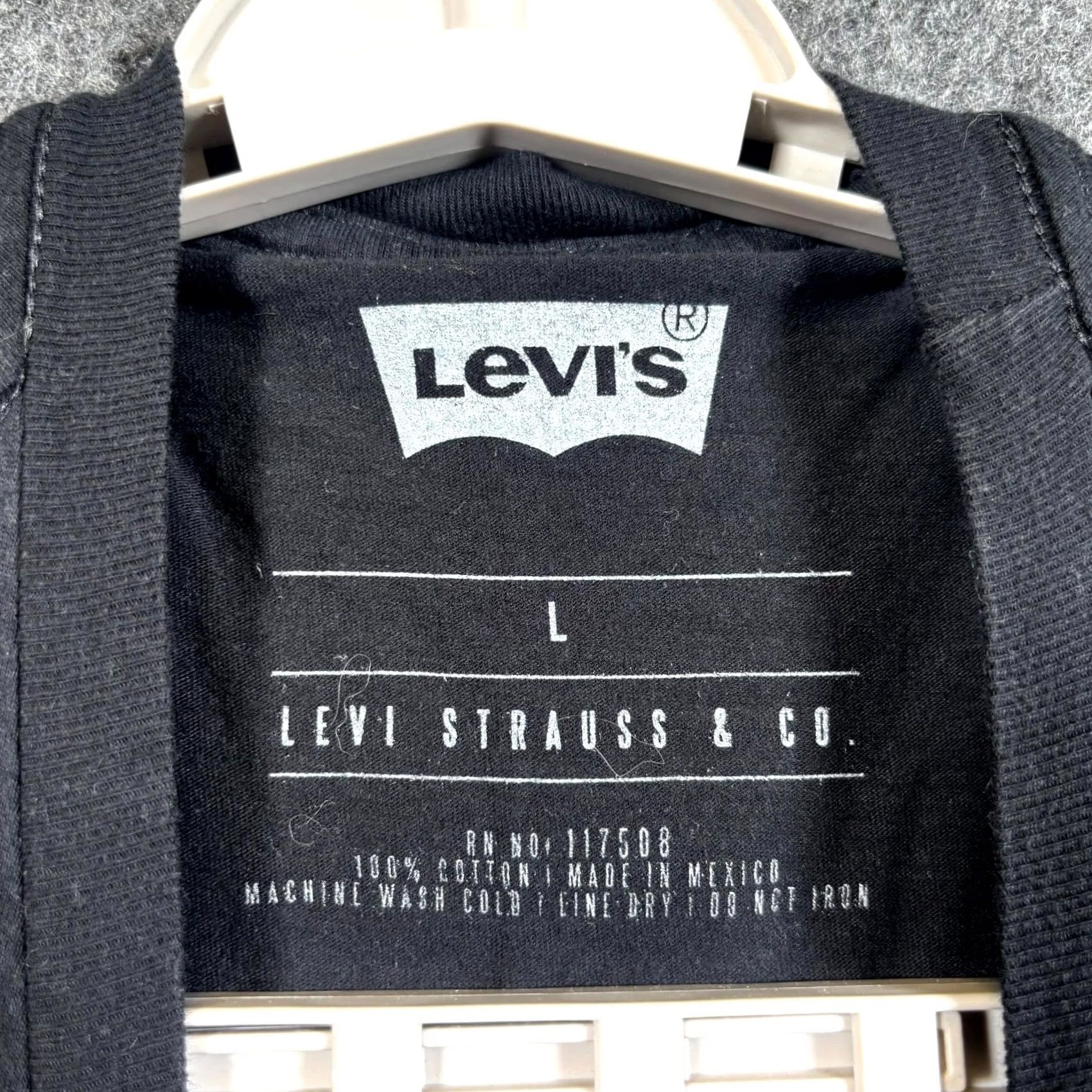Levi's Levi's T-Shirt Mens L Black Cotton Pullover Graphic Print Crew Neck Workwear Size US L / EU 52-54 / 3 - 3 Thumbnail
