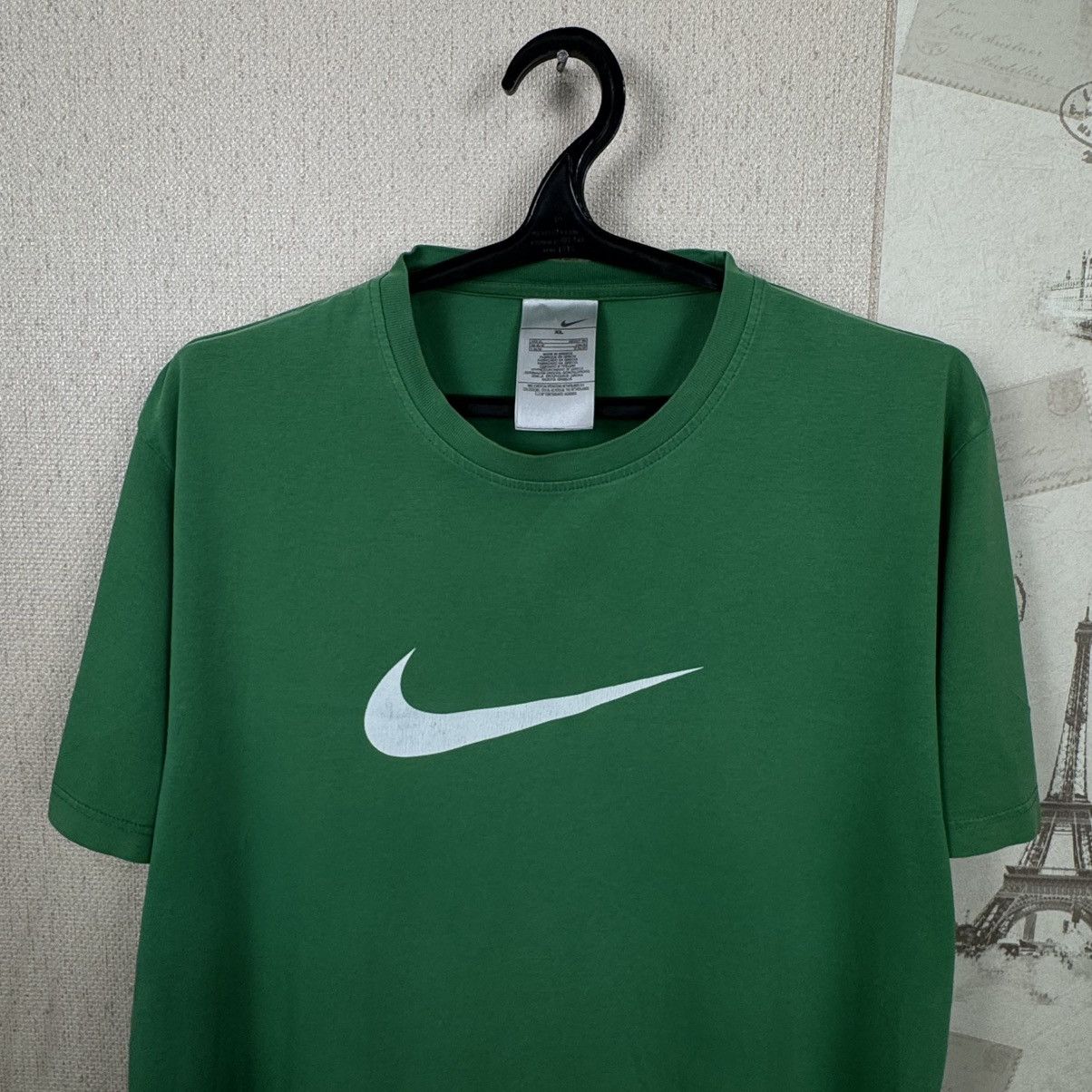 Nike 💚 Vintage 00s Nike T shirt Centre Logo Green Streetwear XL Size US XL / EU 56 / 4 - 6 Thumbnail
