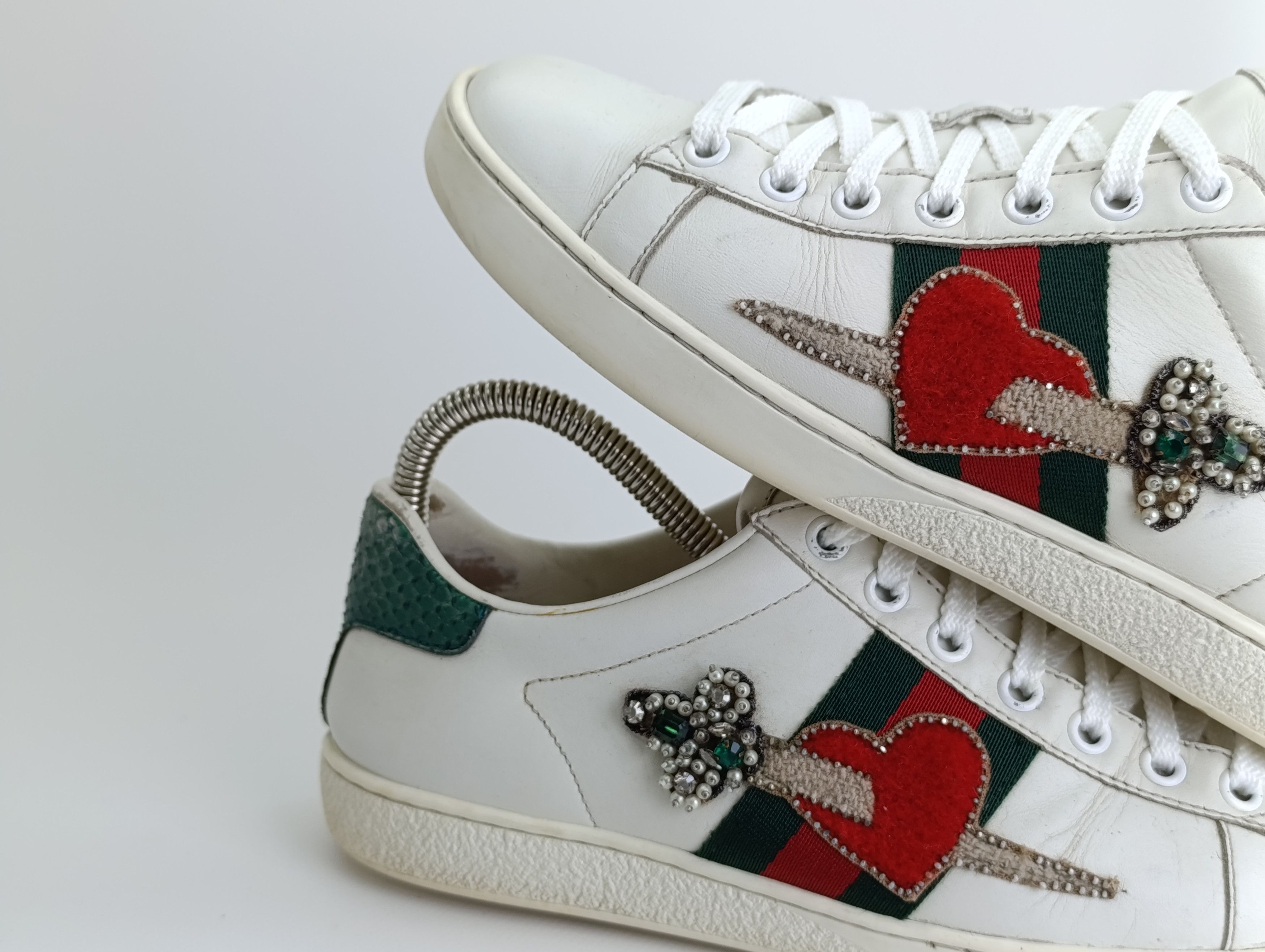 Gucci GUCCI ACE HEART DAGGER LEATHER SHOES EMBROIDERED SNEAKERS Size US 7 / IT 37 - 6 Thumbnail