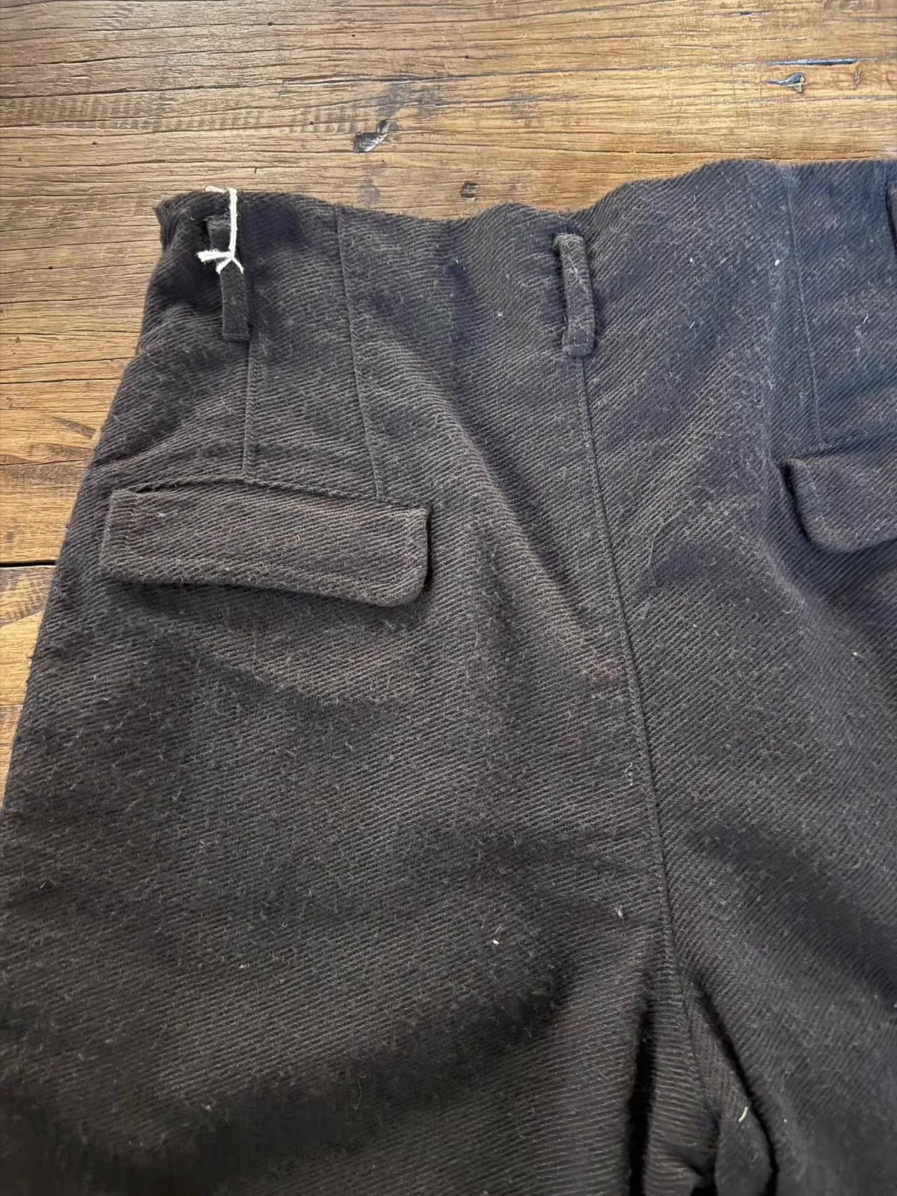 The Viridi-anne The Viridi‑Anne15FW capri pants with diagonal zipper. Ｑ25 Size US 34 / EU 50 - 4 Thumbnail