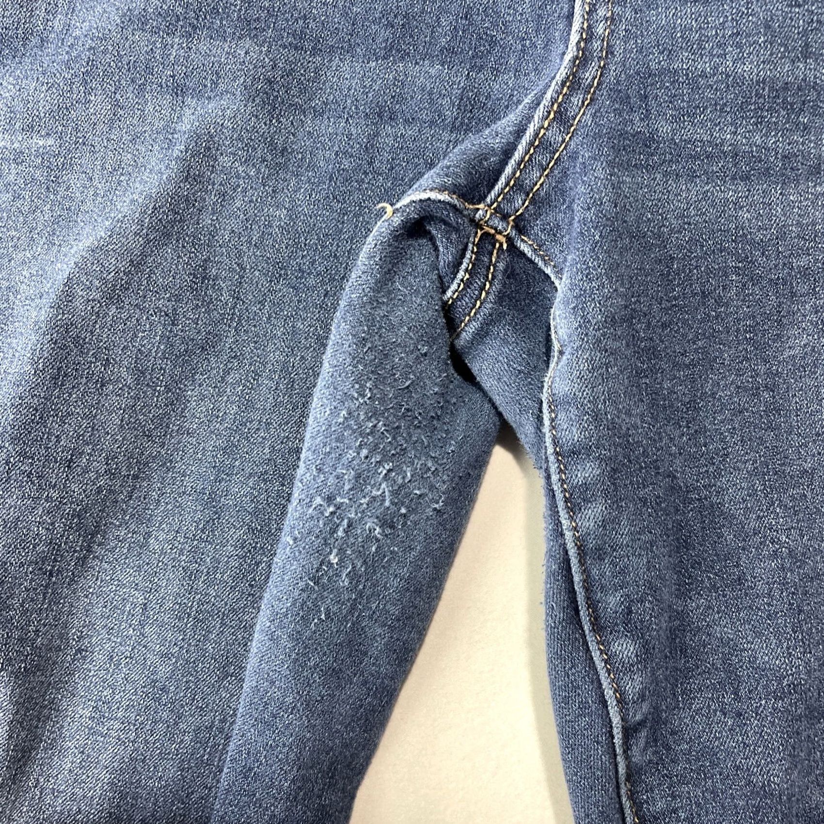 American Eagle Outfitters VINTAGE American Eagle Jeans Womens 14 The Dream Jean Regular Blue Button Fly Zipper Jeans Size 36" / US 14 / IT 50 - 5 Thumbnail