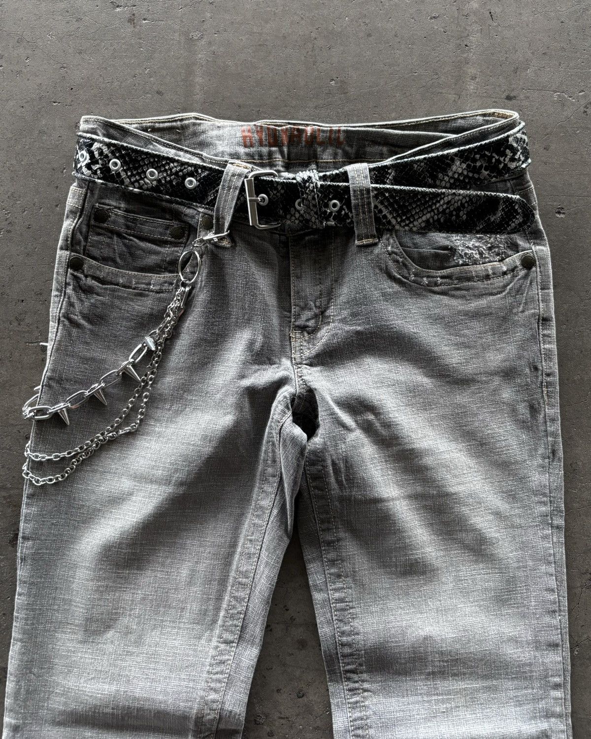 14th Addiction × Japanese Brand × KMRii 2000s Hydraulic Washed Grey Flared Denim Pants Size US 30 / EU 46 - 3 Thumbnail