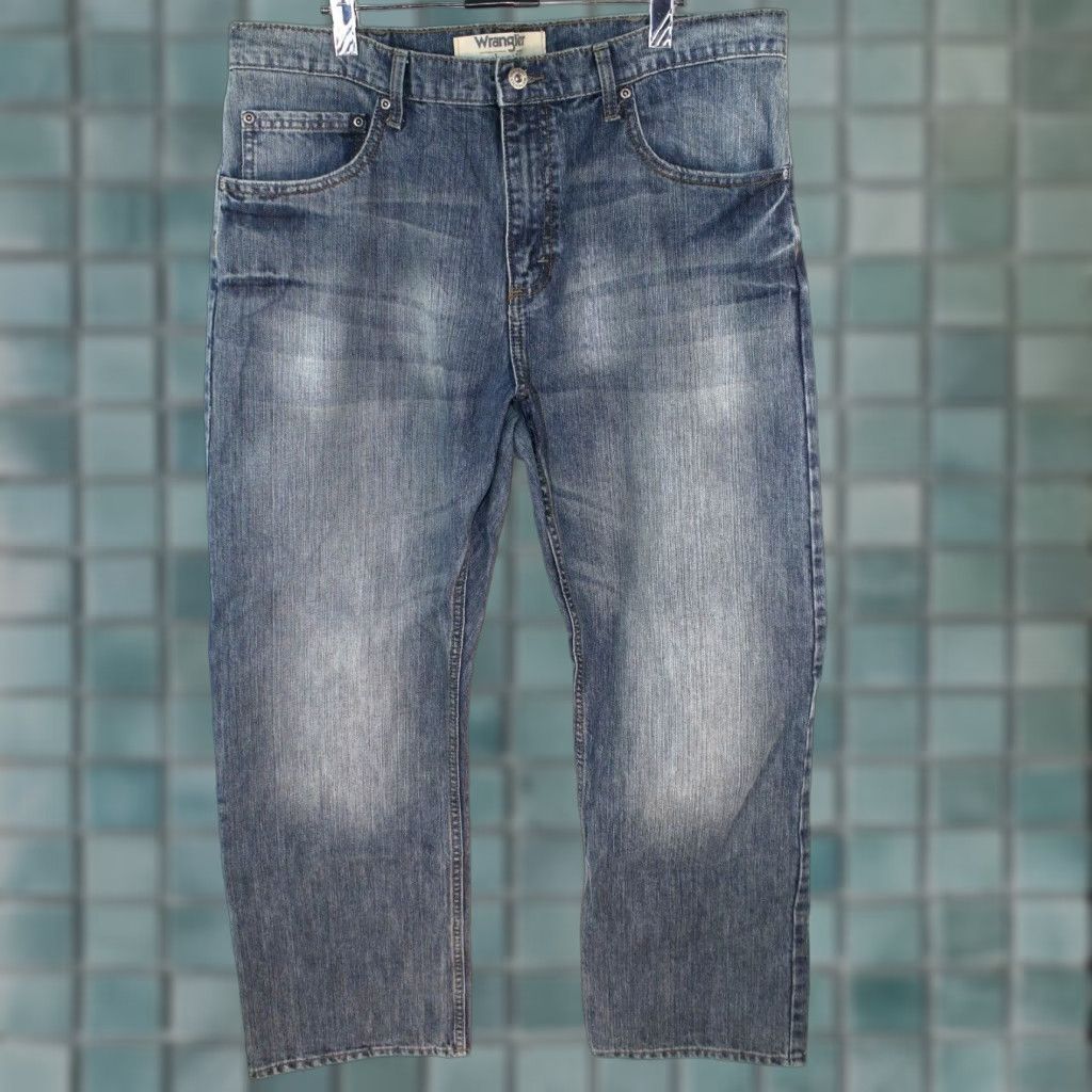 Wrangler Wrangler Authentic Blue Jeans Boot Cut Men 36 Dark Wash 36X30 100% Cotton Denim Size US 36 / EU 52 - 1 Thumbnail