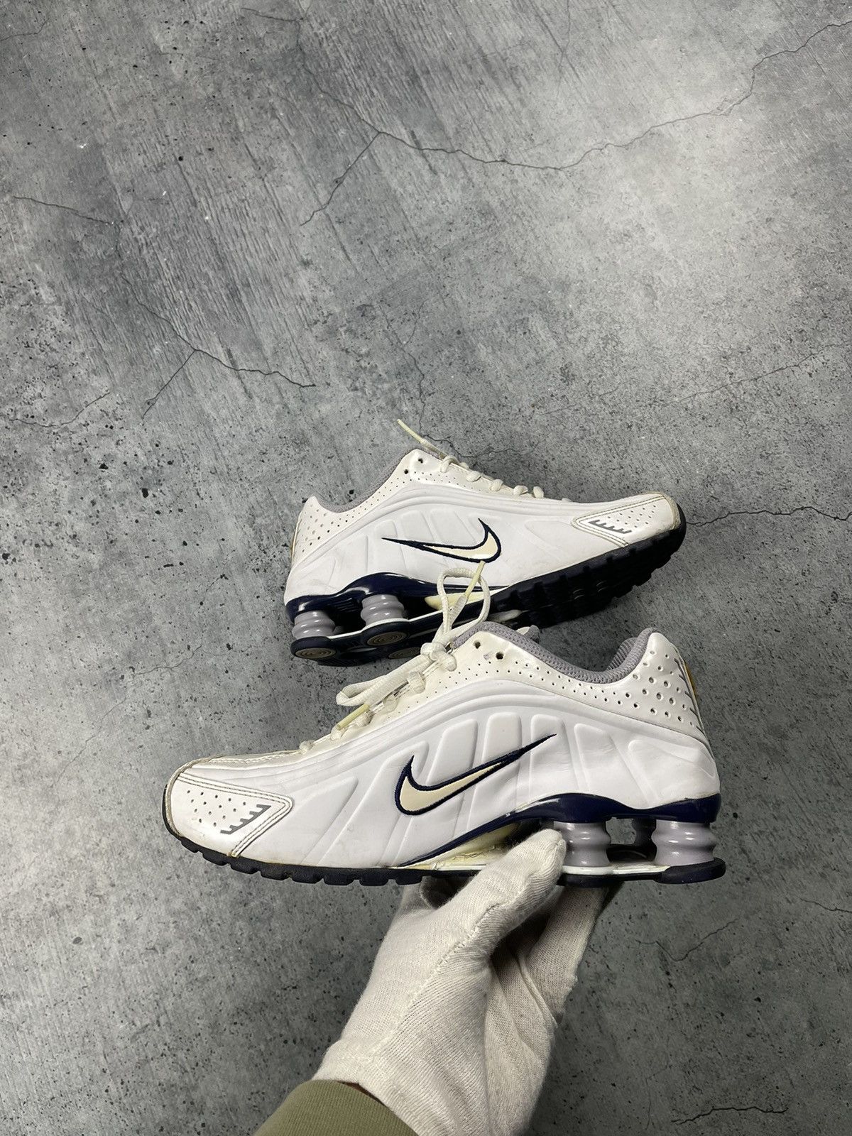 Nike Nike Shox 2000s Vintage Y2K Drill Leather Sneakers Size US 7 / EU 40 - 12 Thumbnail