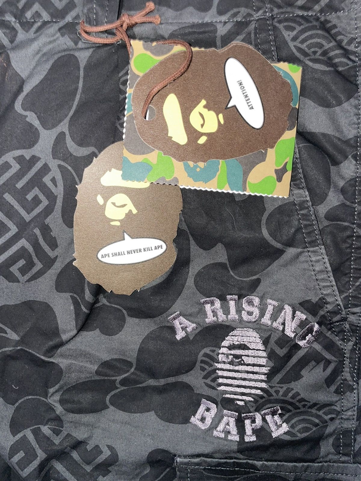 Bape BAPE 1st Camo Cargo Pants ‘Black’ Size US 35 - 3 Thumbnail