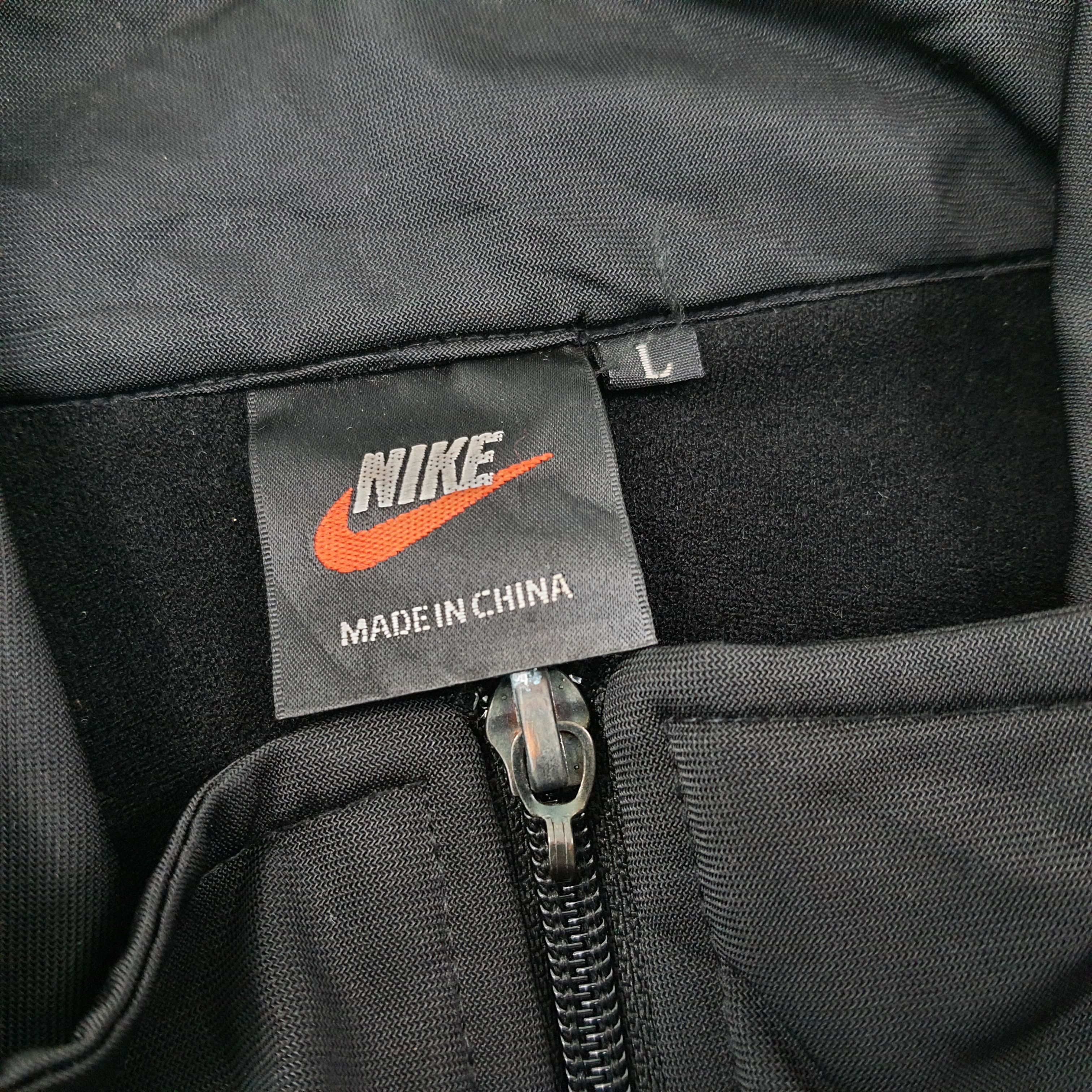 Nike Vintage Nike Outdoor Zipper Track Jacket C248N7 Size US L / EU 52-54 / 3 - 4 Thumbnail