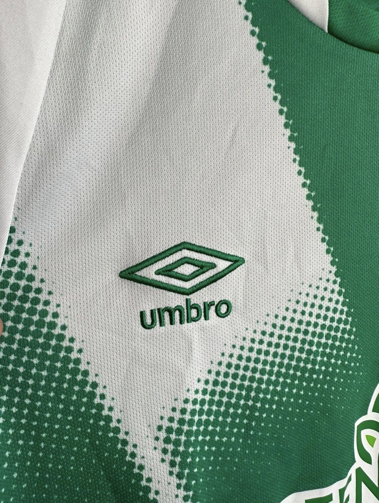 Umbro Werder Bremen Umbro 2022/23 Y2k Home Football Shirt Jersey Size US S / EU 44-46 / 1 - 3 Thumbnail