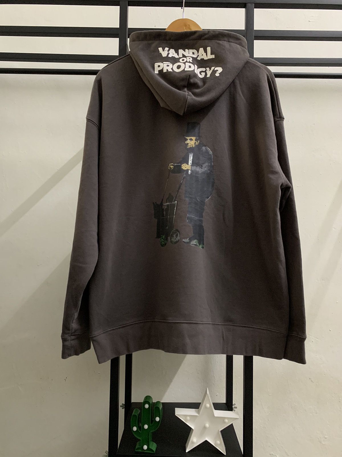 Issey Miyake 🔥HOT🔥 VINTAGE BANDALISED VANDAL OR PRODIGY ? Size US XL / EU 56 / 4 - 1 Thumbnail