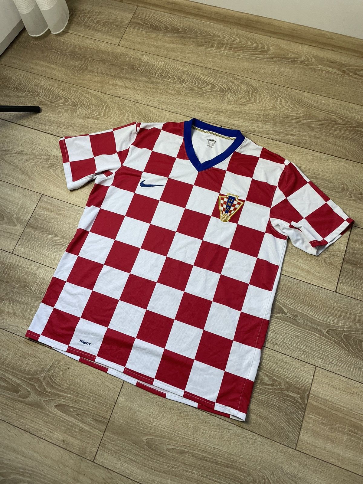 Nike CROATIA 2008 2009 HOME FOOTBALL SHIRT SOCCER JERSEY NIKE Xl Size US XL / EU 56 / 4 - 2 Thumbnail