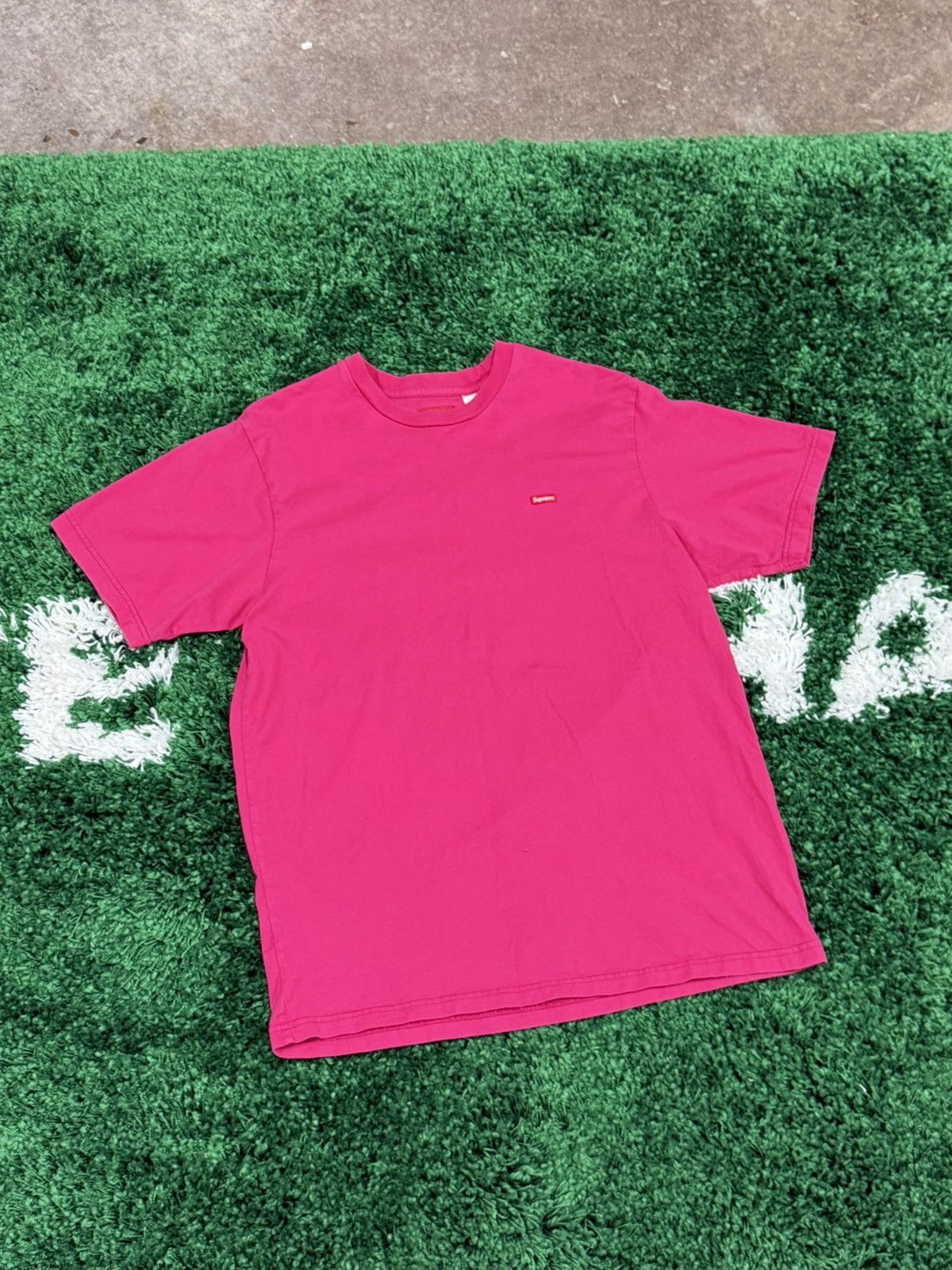 Supreme Supreme Small Box Tee SS18 Magenta / Pink Medium NY Size US M / EU 48-50 / 2 - 1 Thumbnail