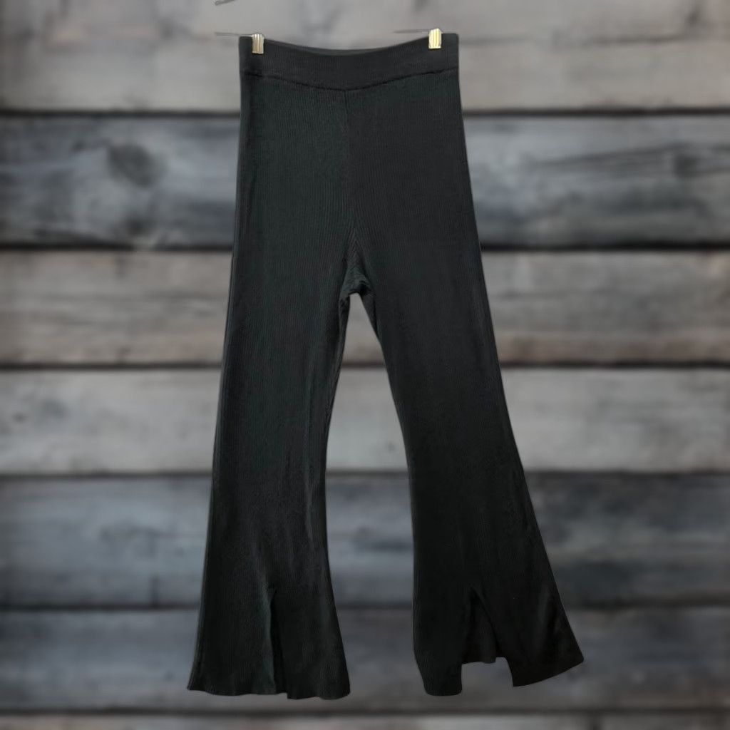 Abercrombie & Fitch Abercrombie & Fitch Split Hem Flare Ribbed Pants Womens S Black Pant Size S / US 4 / IT 40 - 1 Thumbnail