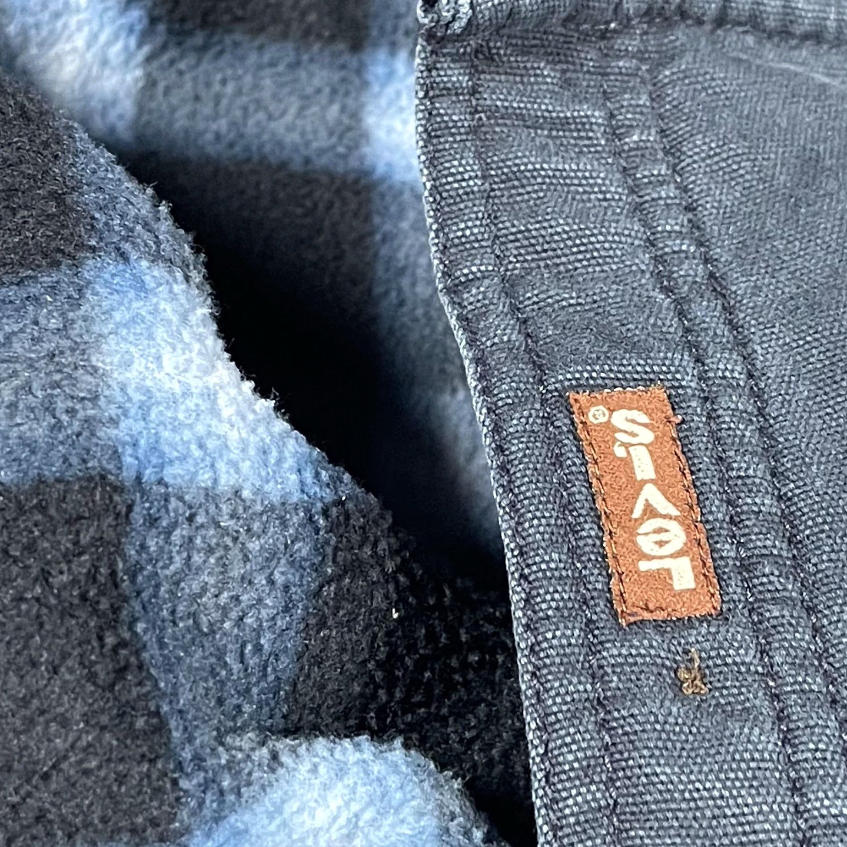 Levi's VINTAGE Levi's Shirt Jacket Mens M Navy Blue Fleece Lined Plaid Quilted Sleeve Button Front Size US M / EU 48-50 / 2 - 4 Thumbnail