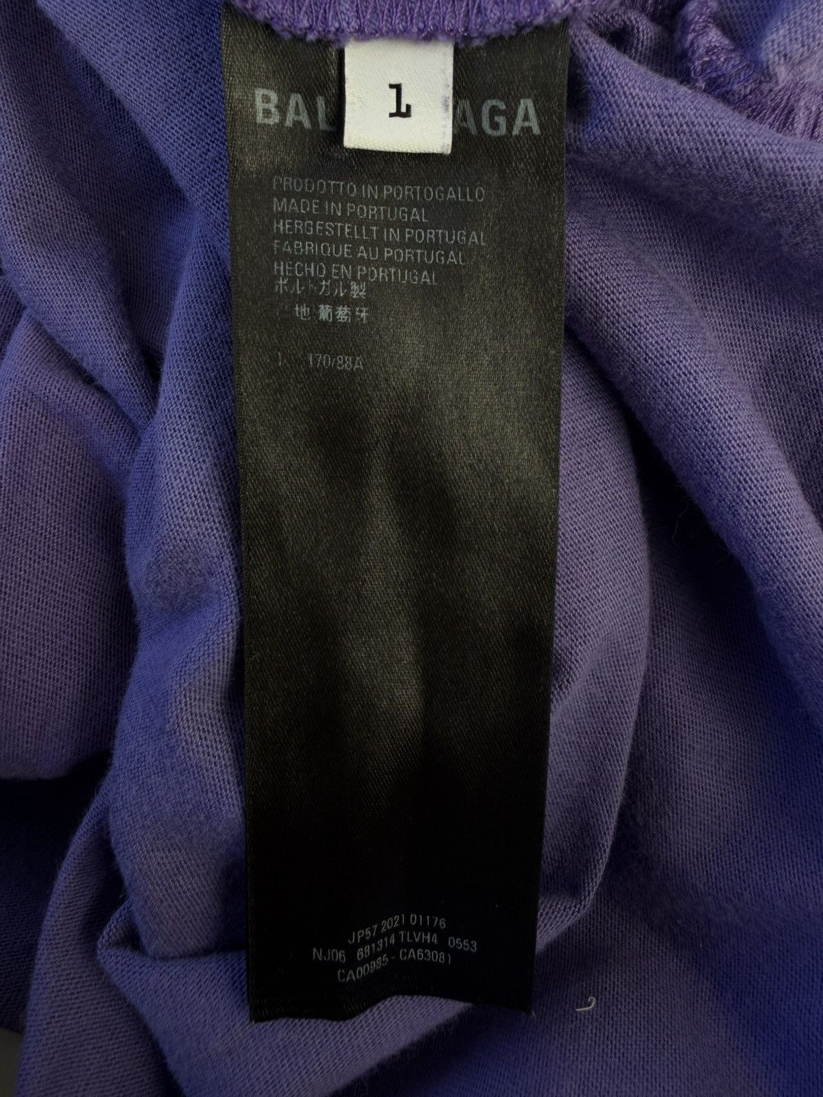 Balenciaga Balenciaga Rhinestone Bébé Worn-Out T-Shirt Purple Size US L / EU 52-54 / 3 - 6 Thumbnail