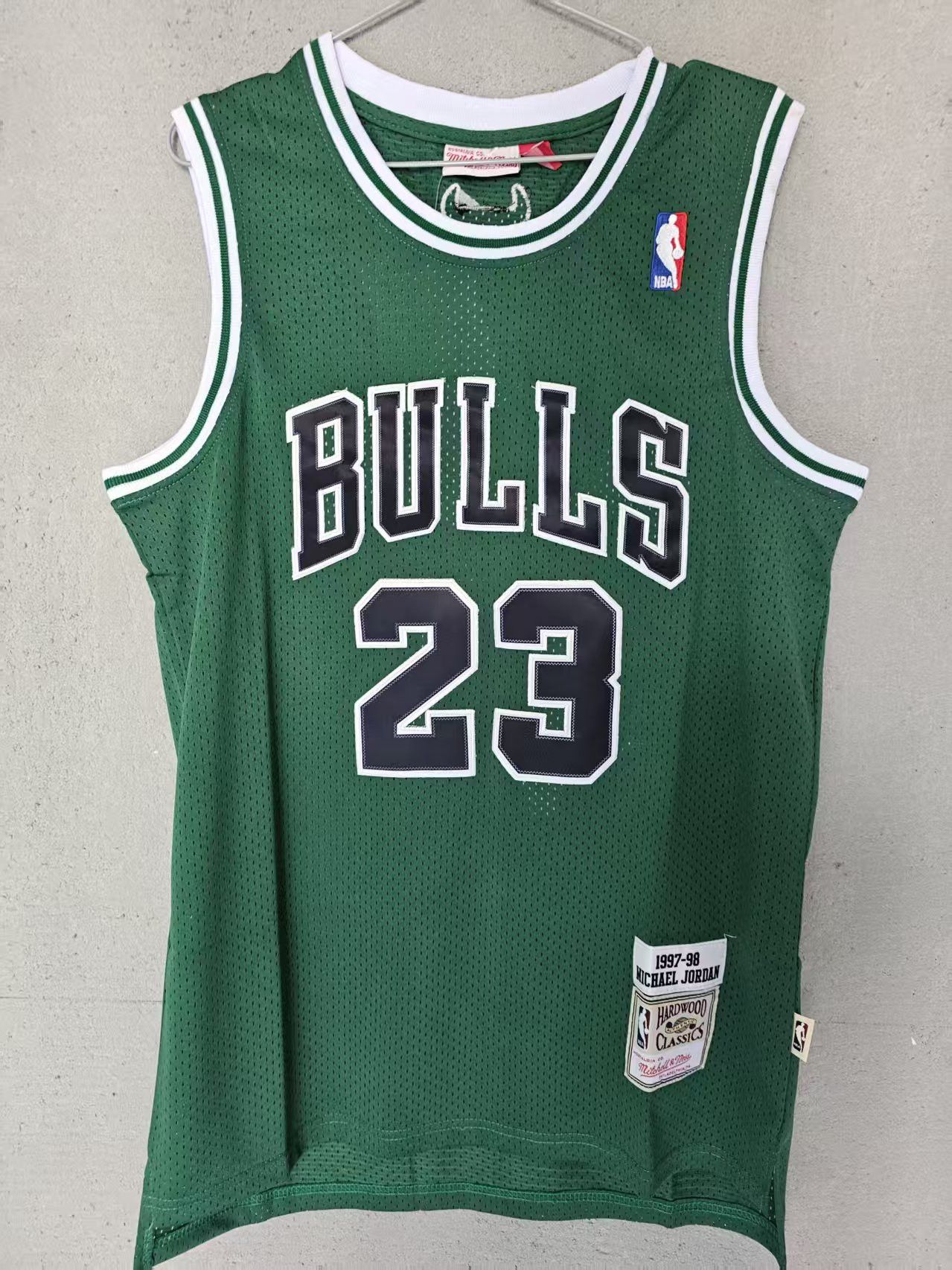 NBA Michael Jordan Jersey Bulls Green Size US M / EU 48-50 / 2 - 1 Thumbnail