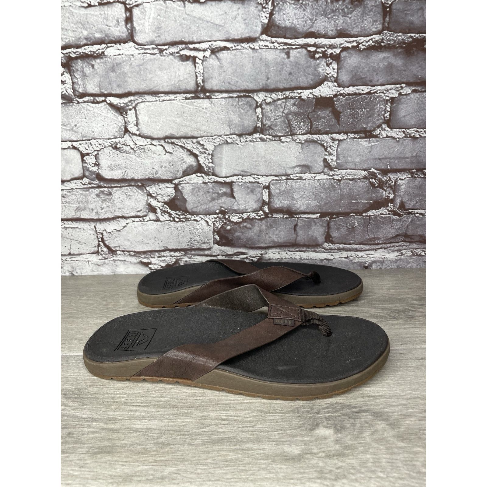 REEF Reef Brown Leather Casual Beach Flip Flops Thong Sandals Men Size US 9 / EU 42 - 7 Thumbnail