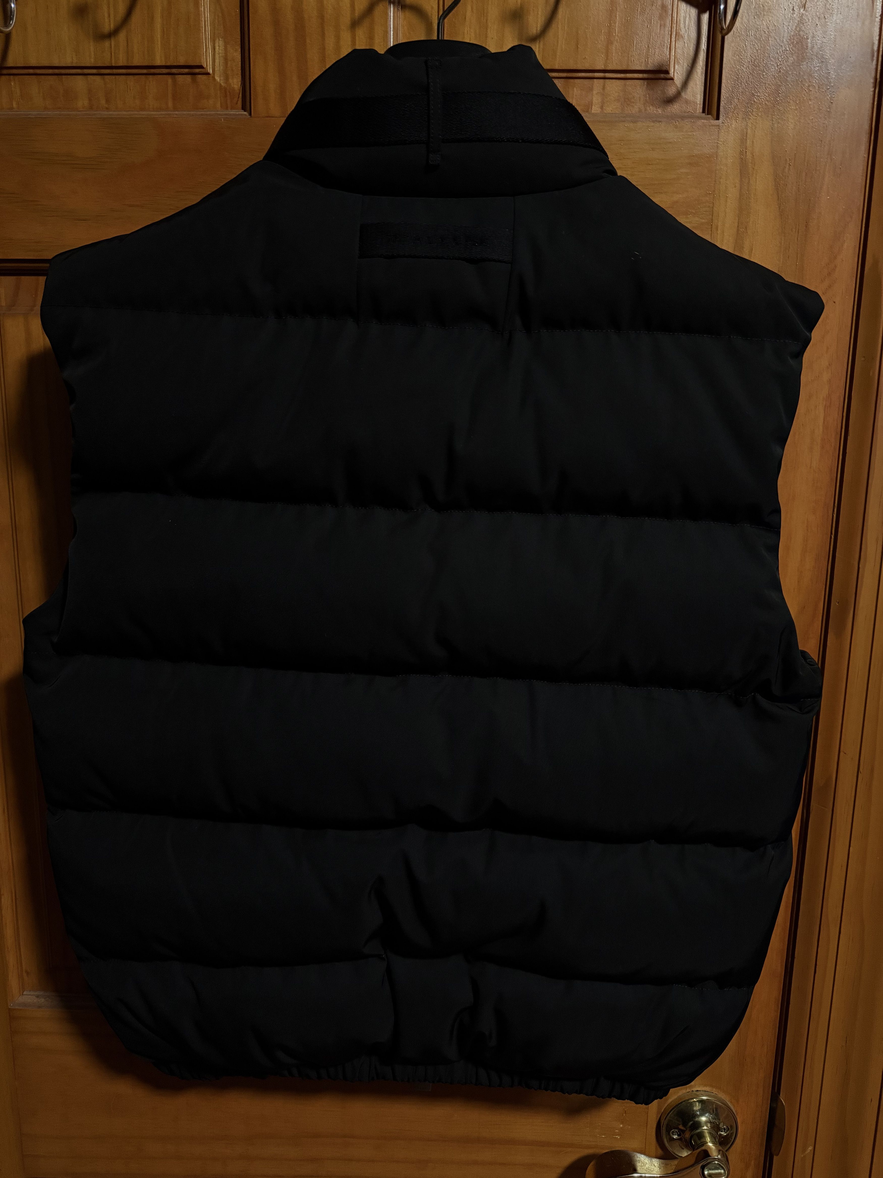 1017 ALYX 9SM 1017 ALYX 9SM Roller Coaster Black Buckle Puffer Vest - S Size US S / EU 44-46 / 1 - 8 Thumbnail