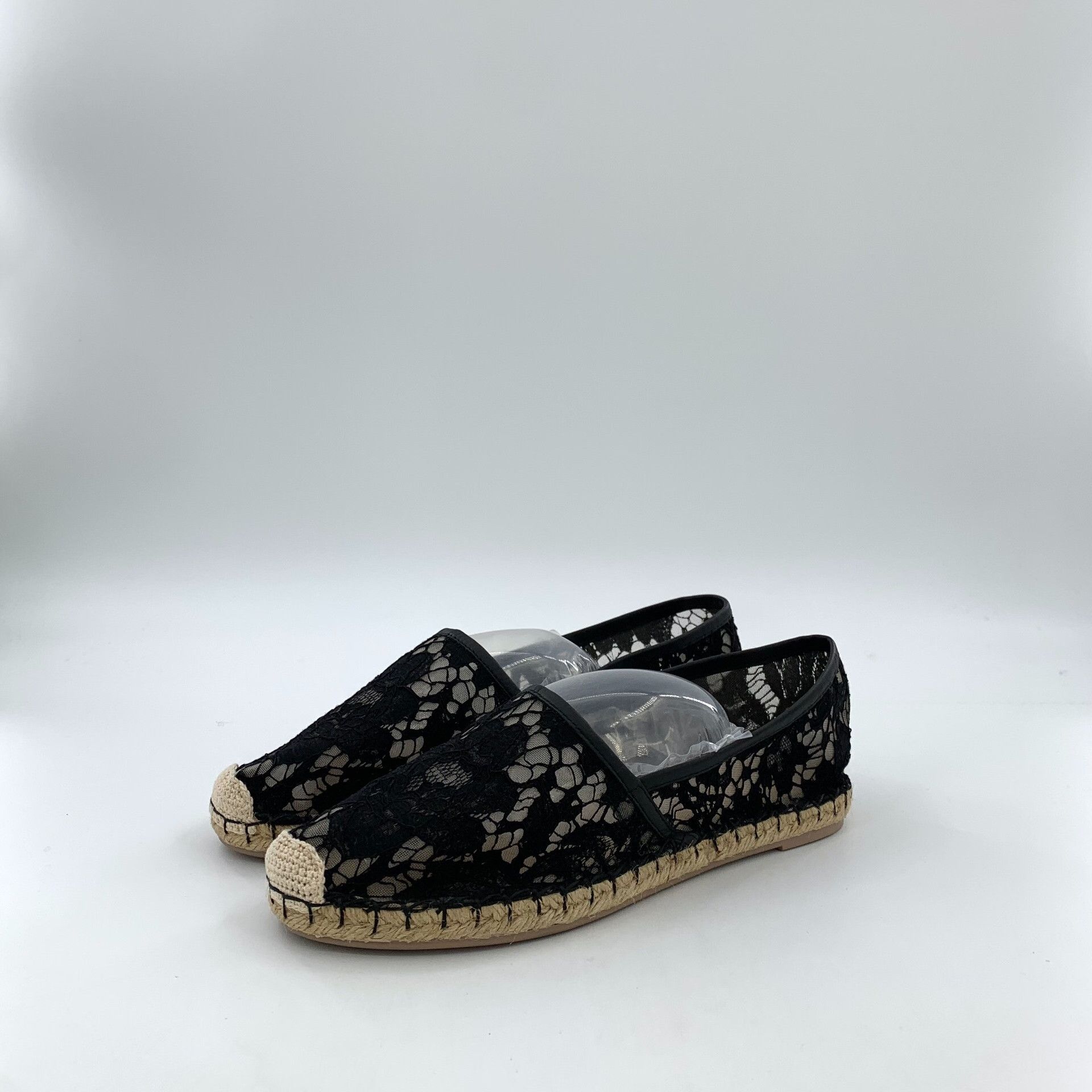 Valentino Valentino Black Lowtop Sneakers 38 Women Size US 7.5 / IT 37.5 - 1 Thumbnail