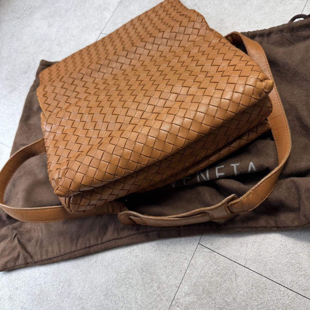 Bottega Veneta Bottega Veneta Intrecciato Brown Shoulder Bag Size ONE SIZE - 2 Thumbnail