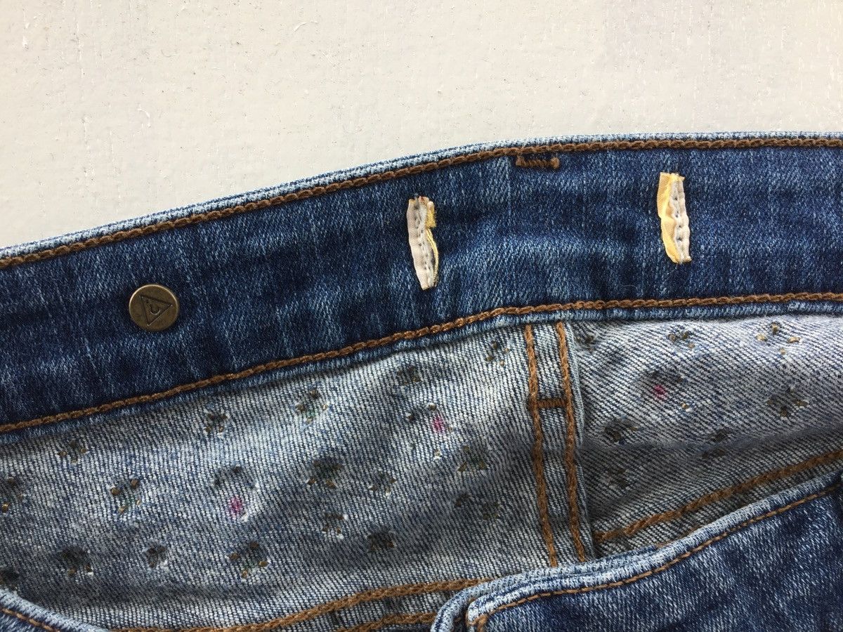 Guess Guess shashiko boro low rise with iron beads USA jeans Size US 31 - 12 Thumbnail