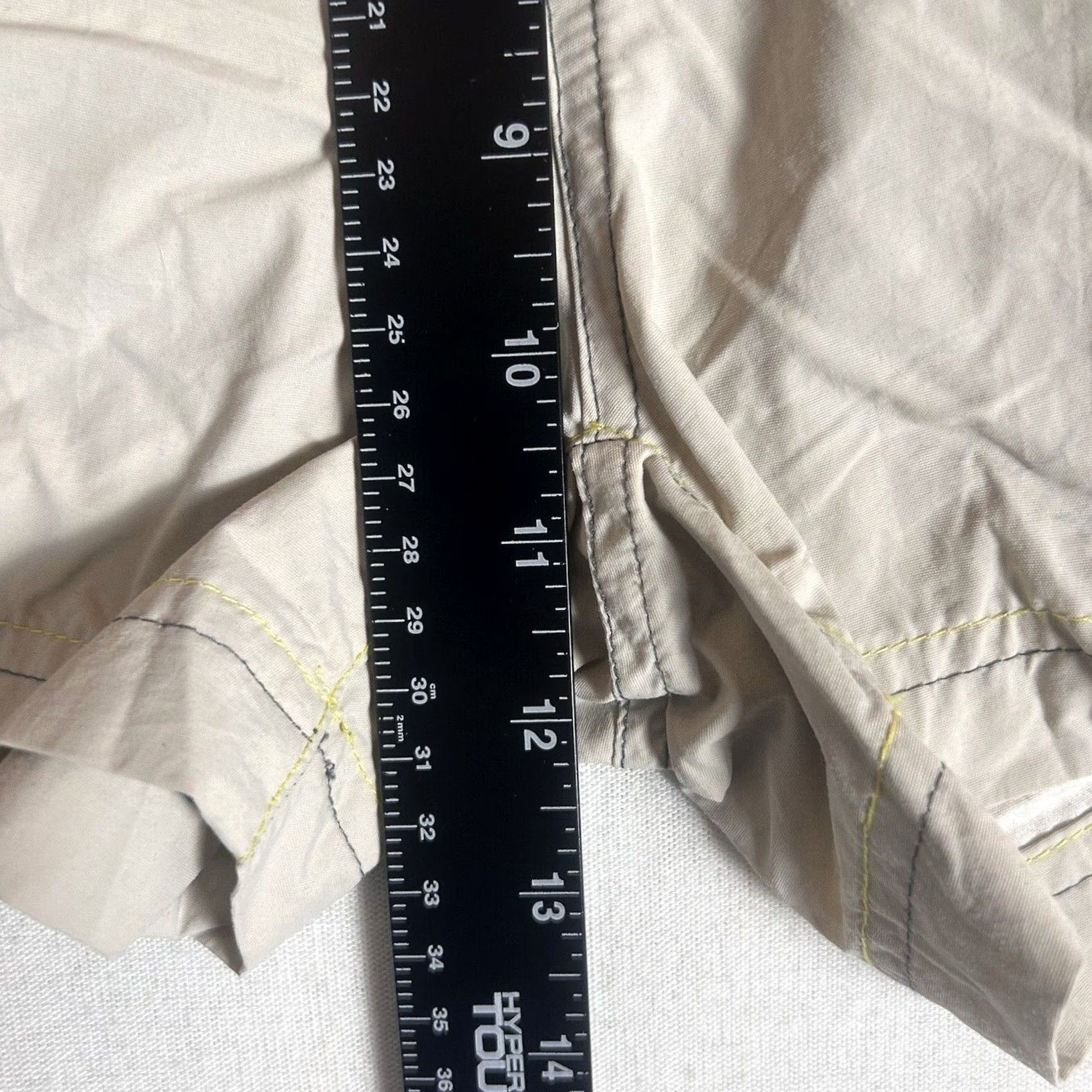 Vintage Ecko Red Ecko UNLTD Junior Womens Khaki Brown Utility Shorts Size 9 Casual Chino Size 30" / US 8 / IT 44 - 6 Thumbnail