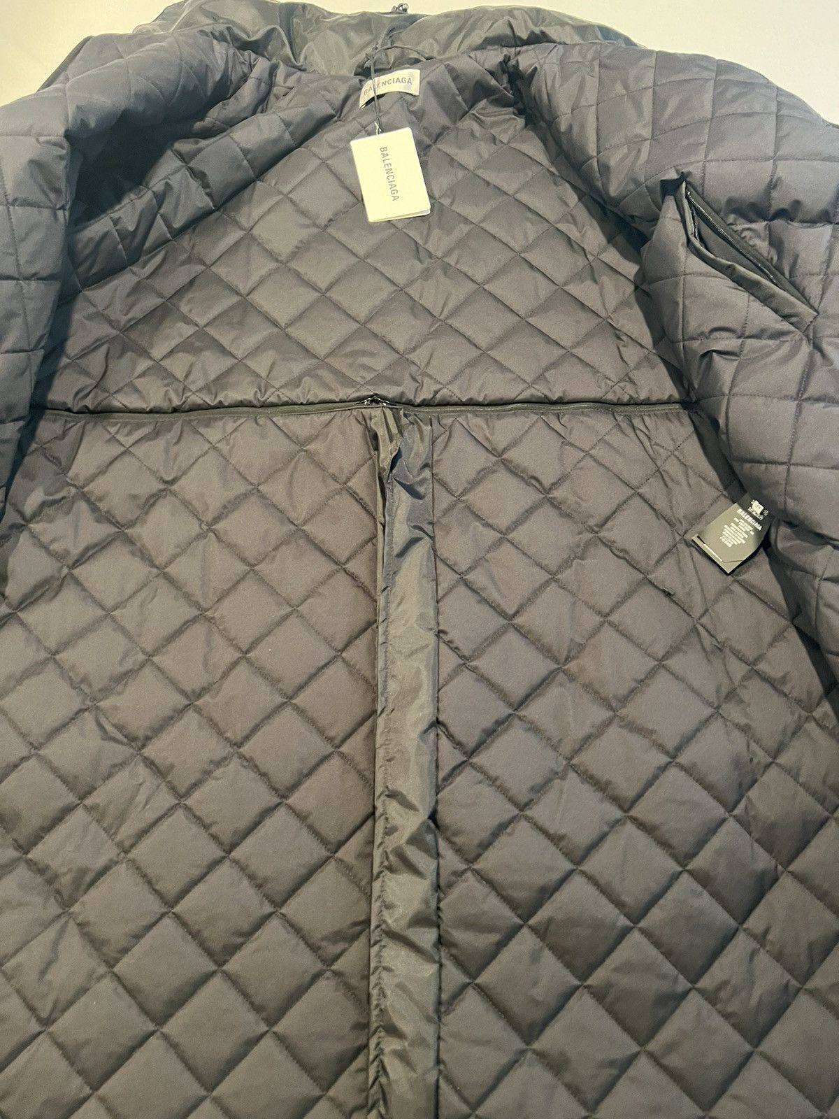 Balenciaga Balenciaga oversized parka. 34/S. $2590 Size US S / EU 44-46 / 1 - 12 Thumbnail