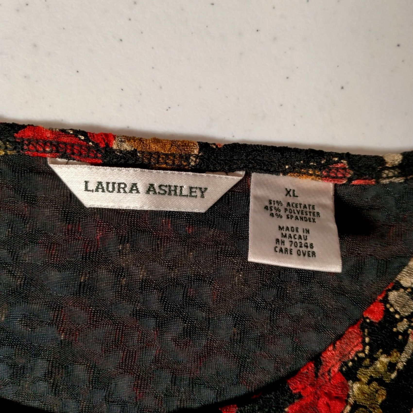 Laura Ashley Laura Ashley Shirt Women XL Black Maroon Tan Floral Stretch Textured Abstract Size XL / US 12-14 / IT 48-50 - 6 Thumbnail