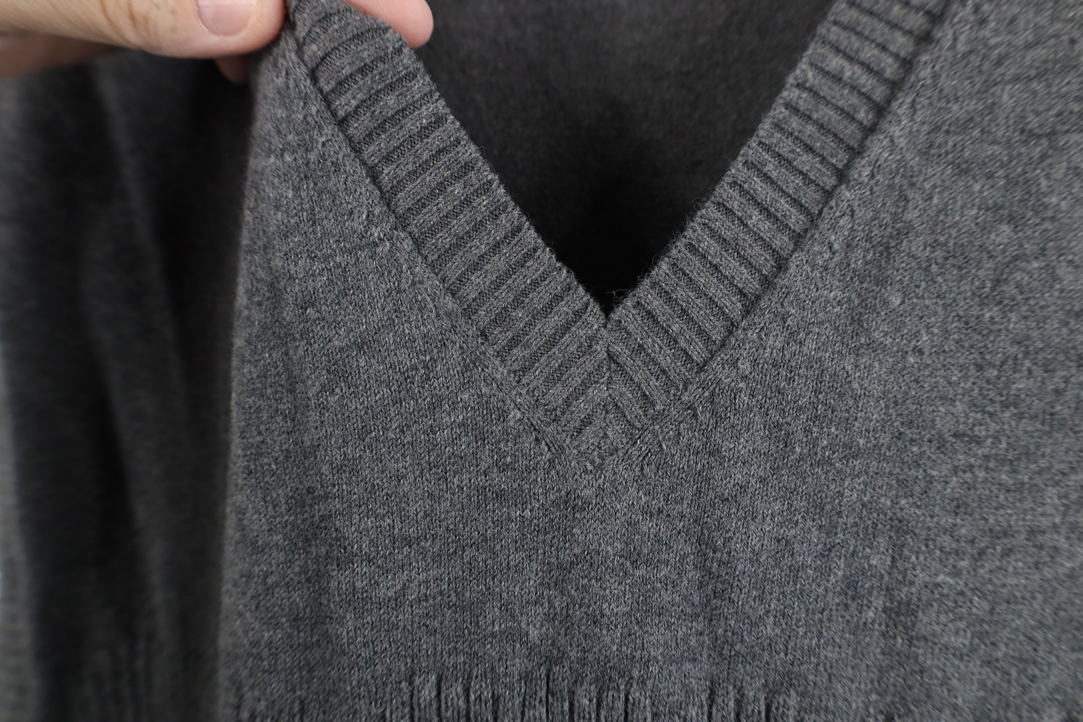 Nike Vintage Nike Golf Tiger Woods Knit V-Neck Sweater Vest Size US L / EU 52-54 / 3 - 6 Thumbnail